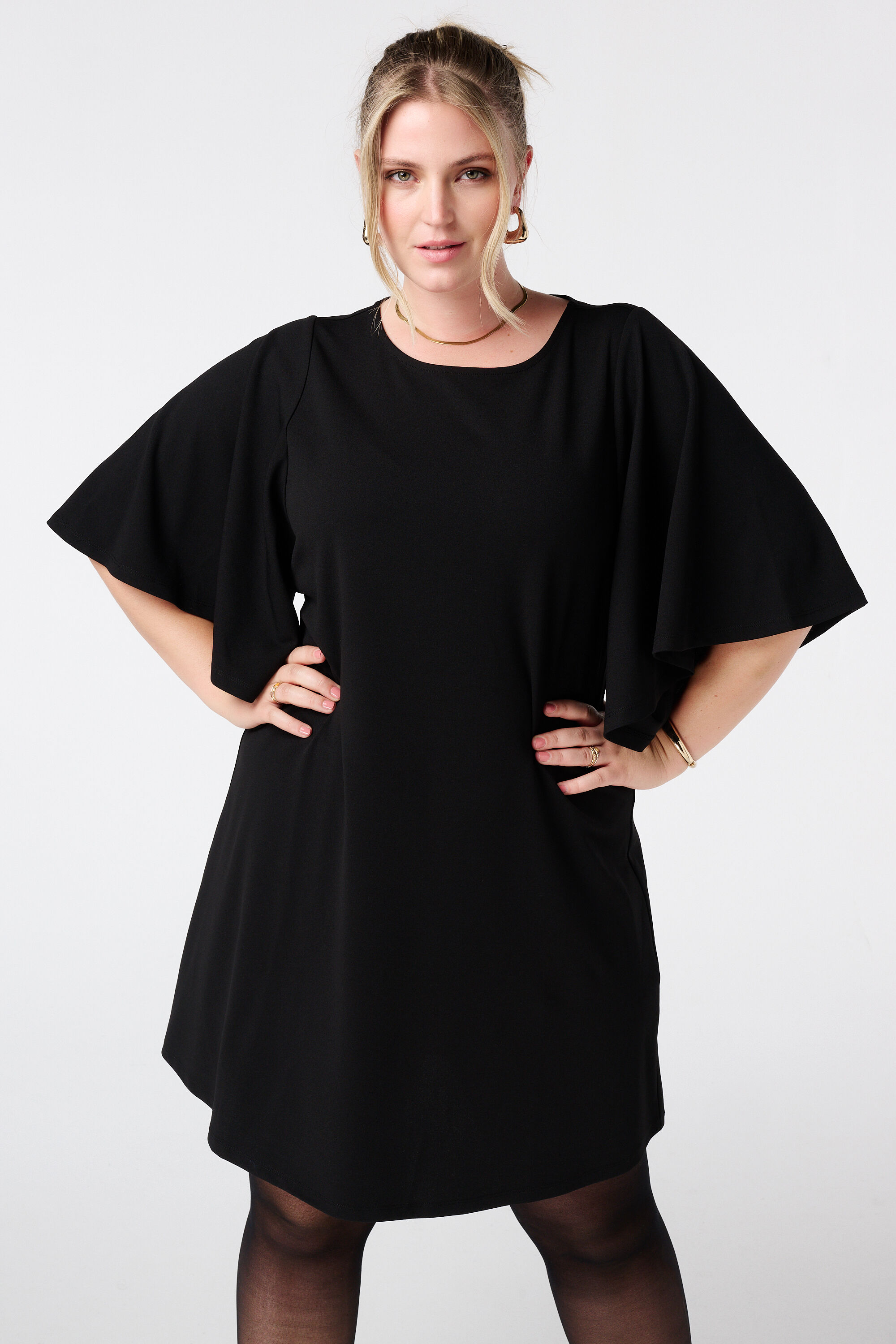 Robe &agrave; manches papillon image number 5