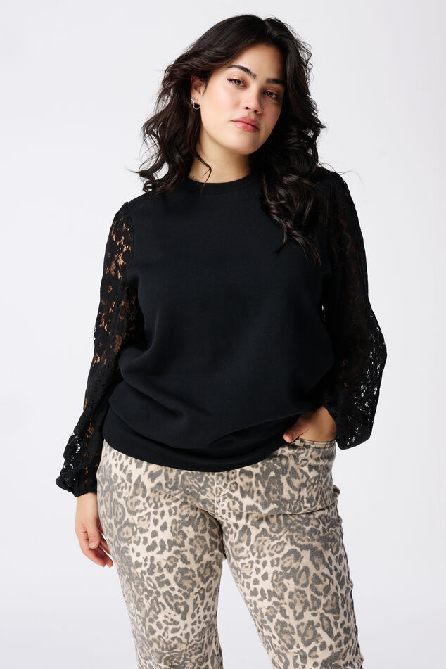 Haut avec manches en dentelle image number 0