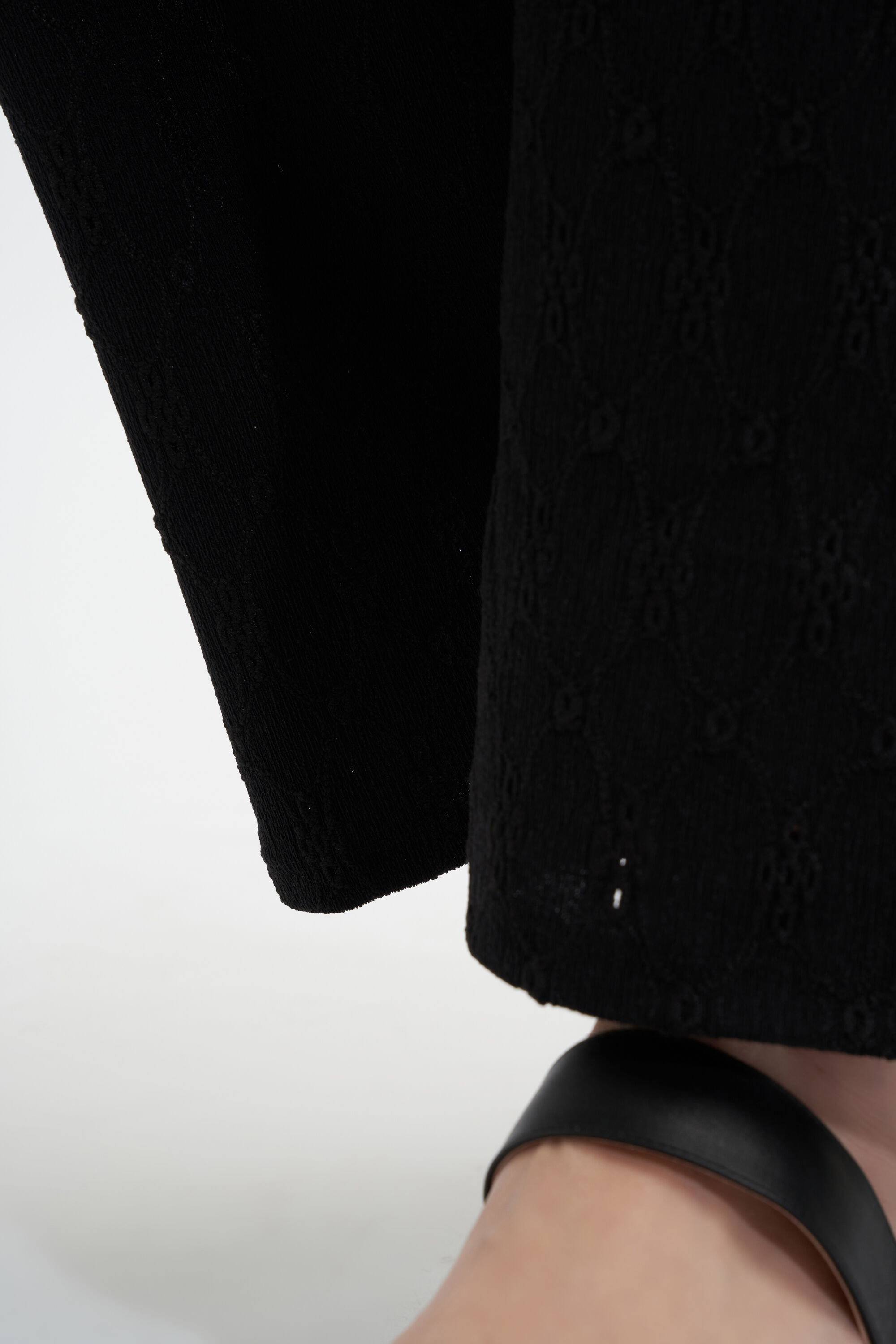 Pantalon large en broderie anglaise image number 5