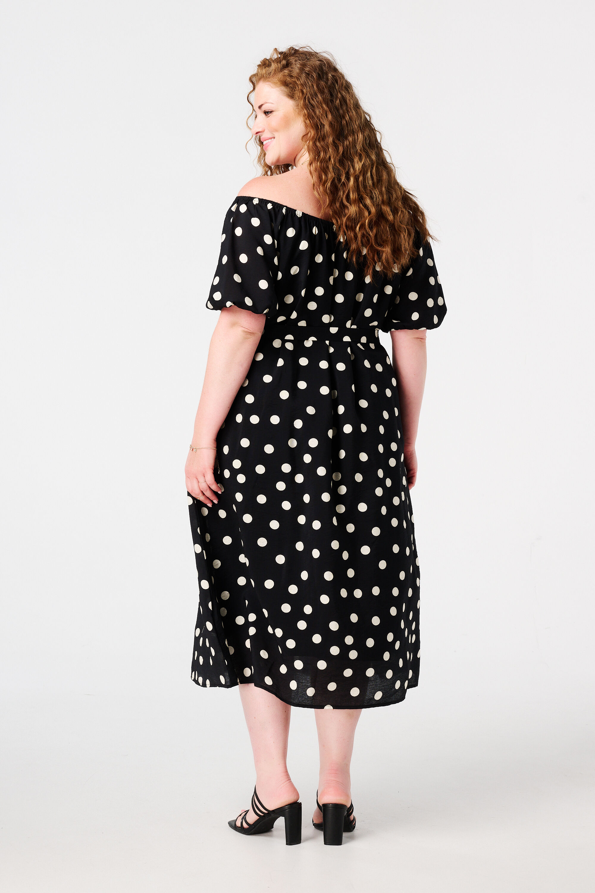 Robe midi &agrave; pois image number 3