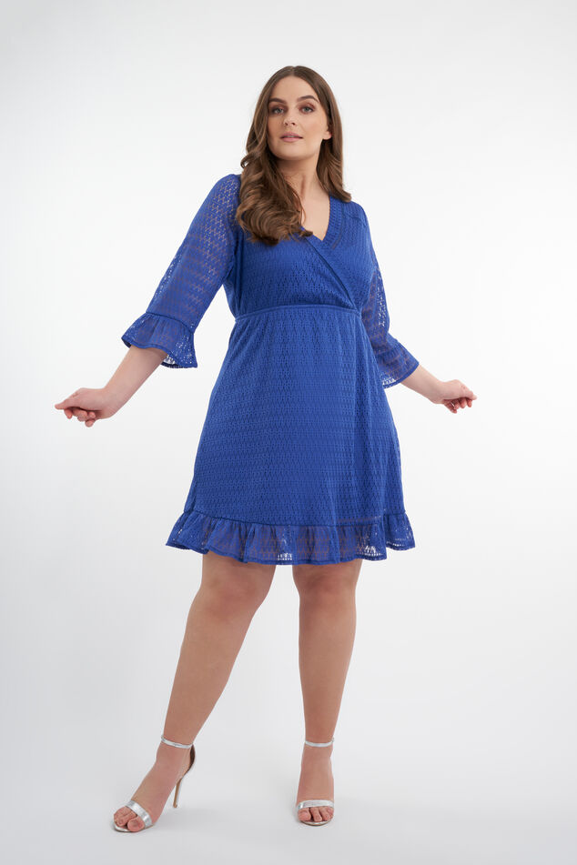 Robe portefeuille en dentelle image number 7