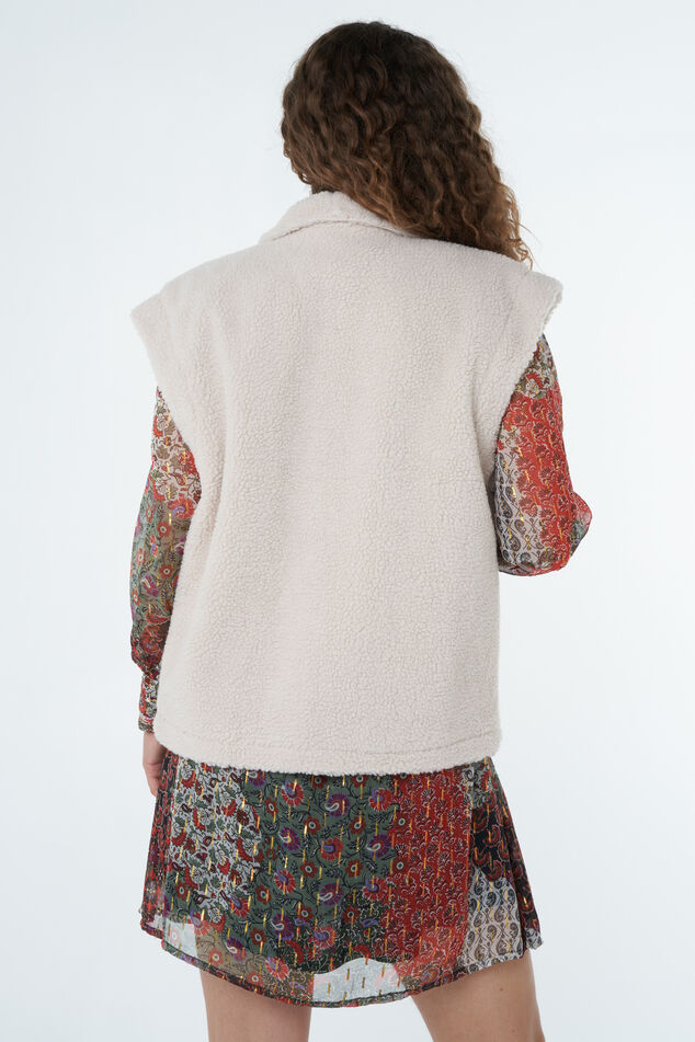 Gilet sans manches en fausse fourrure  image number 4