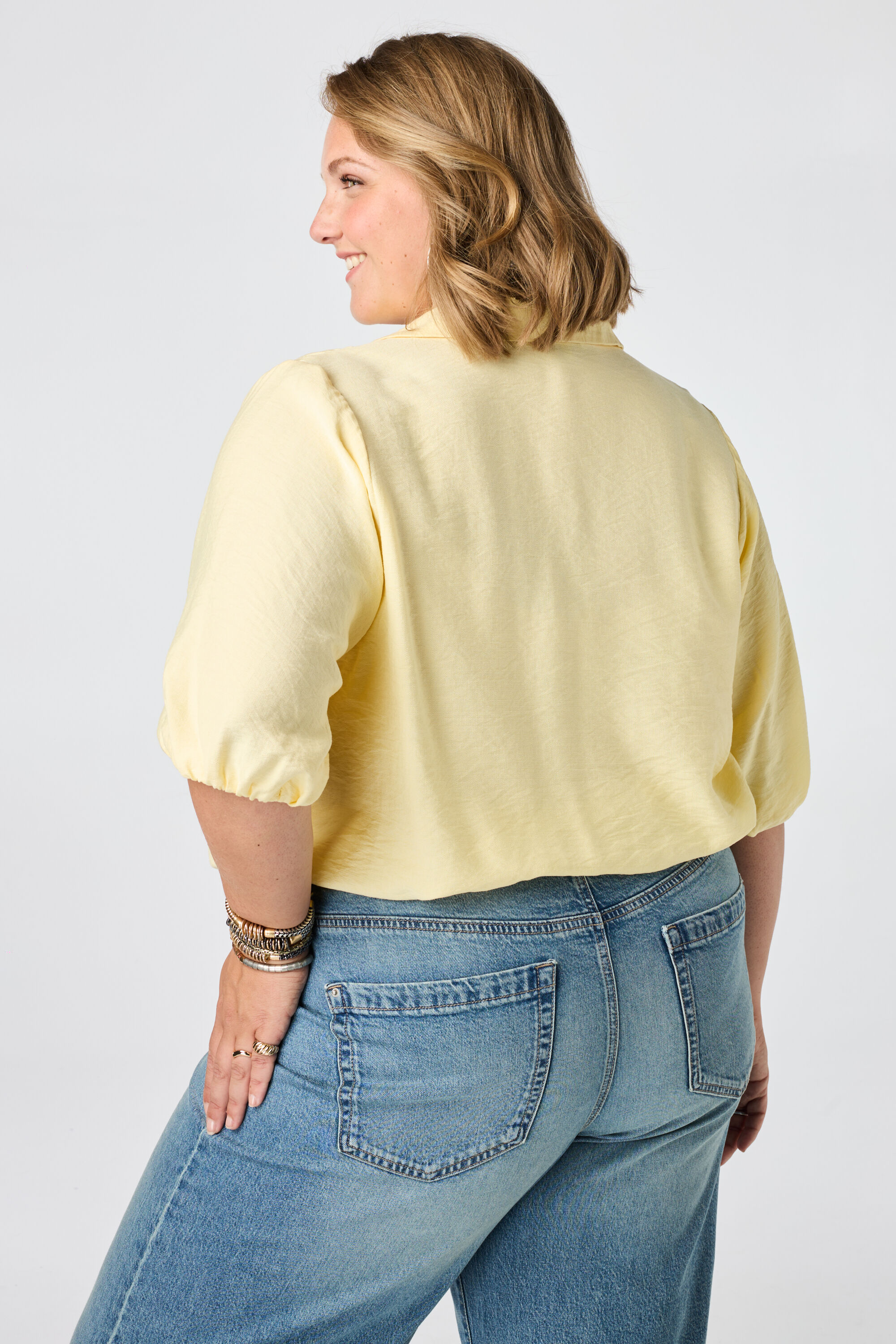 Blouse &agrave; manches bouffantes image number 3