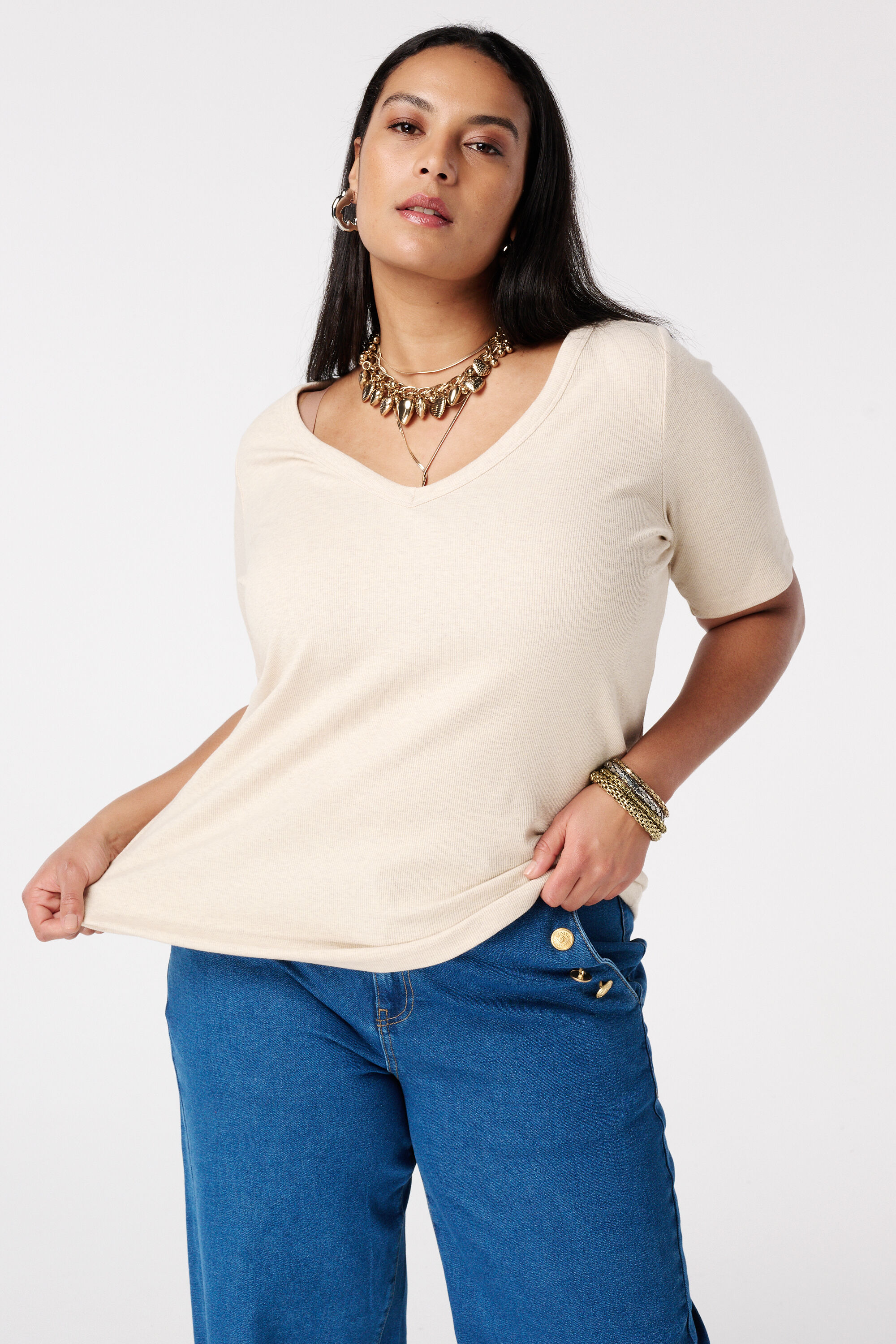 Top en maille c&ocirc;tel&eacute;e avec col en V