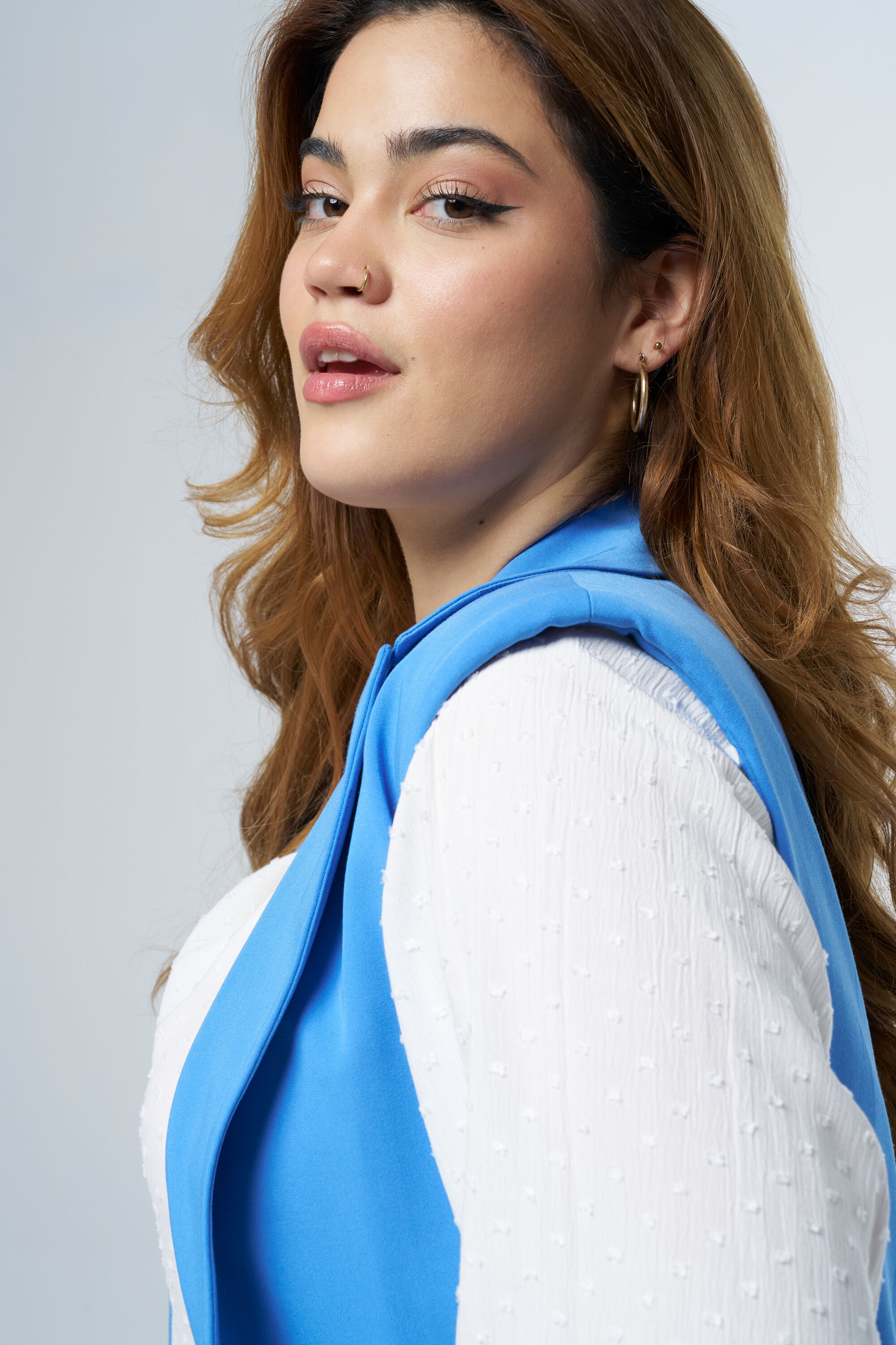 Gilet avec ceinture assortie image number 4