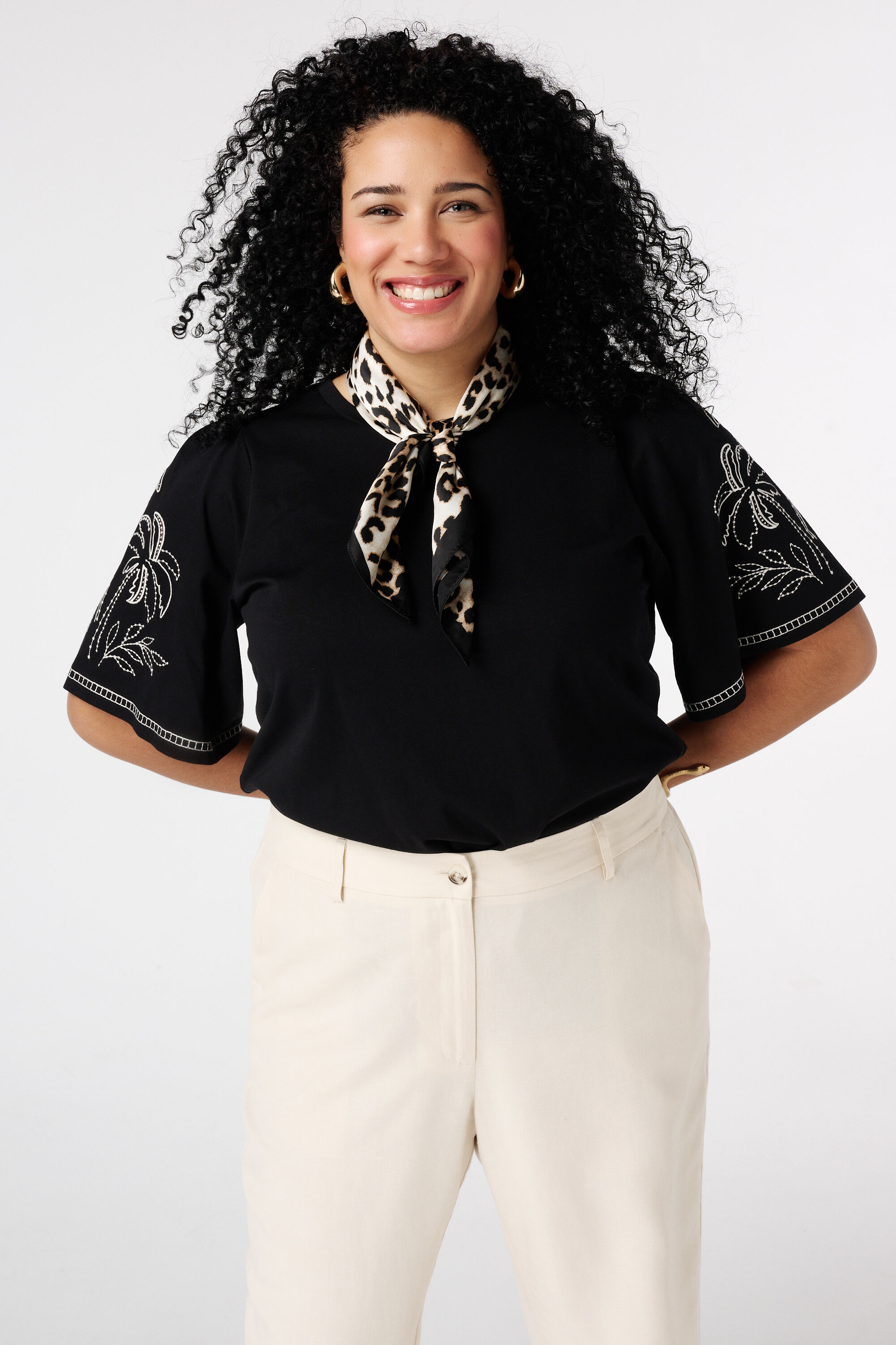 T-shirt avec broderie