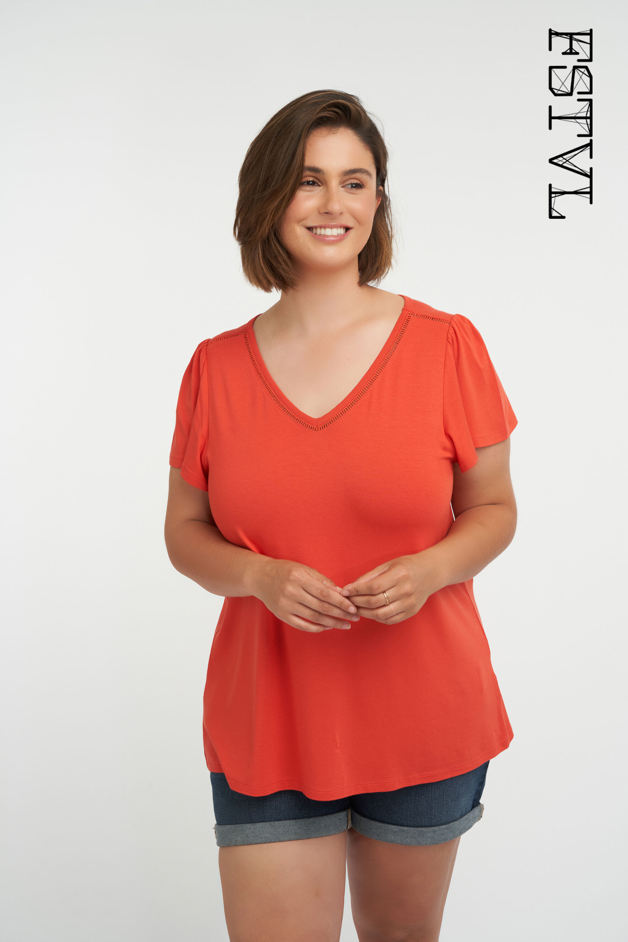 Haut &agrave; volant