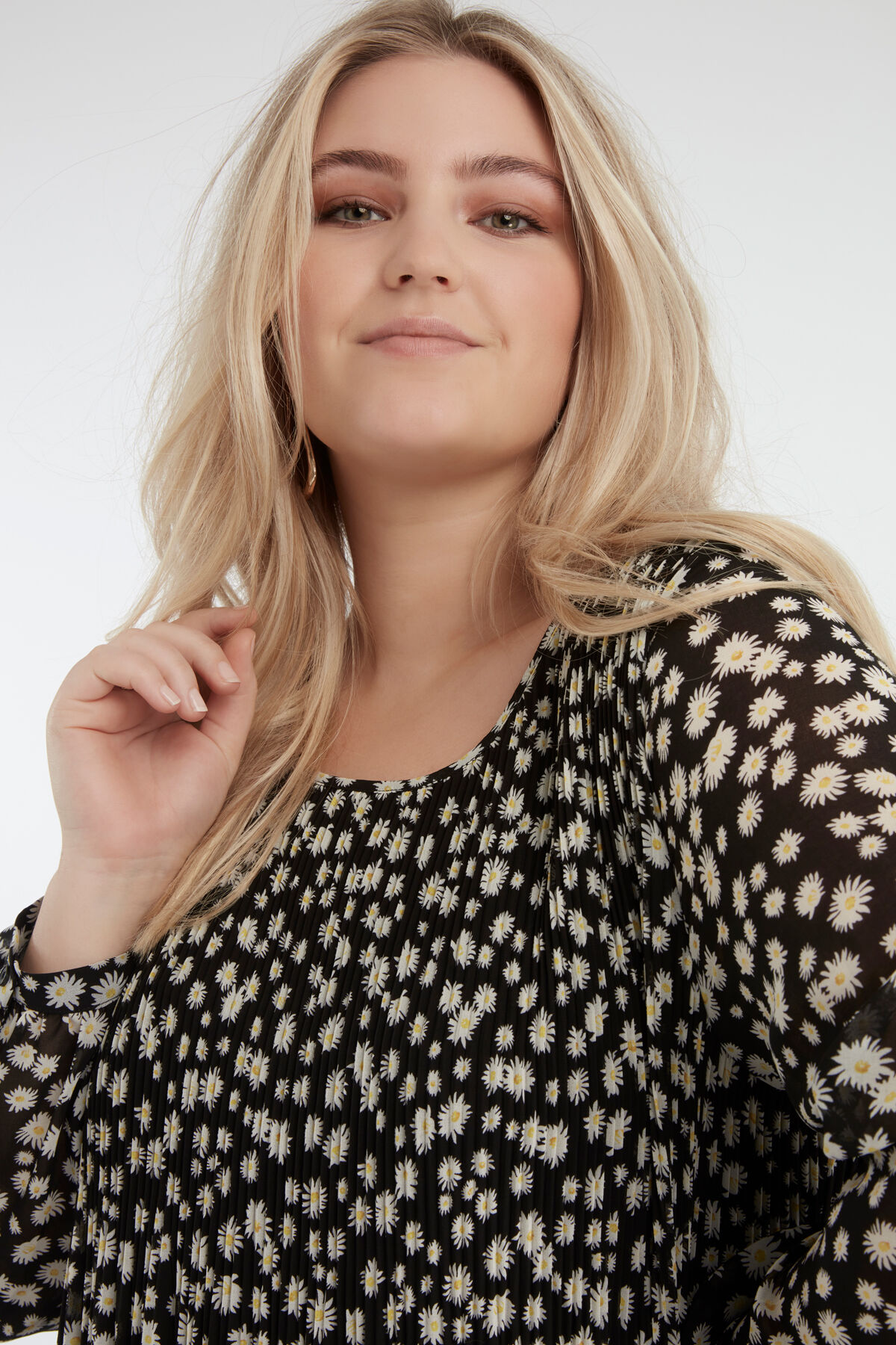 Robe pliss&eacute;e imprim&eacute; floral image number 4