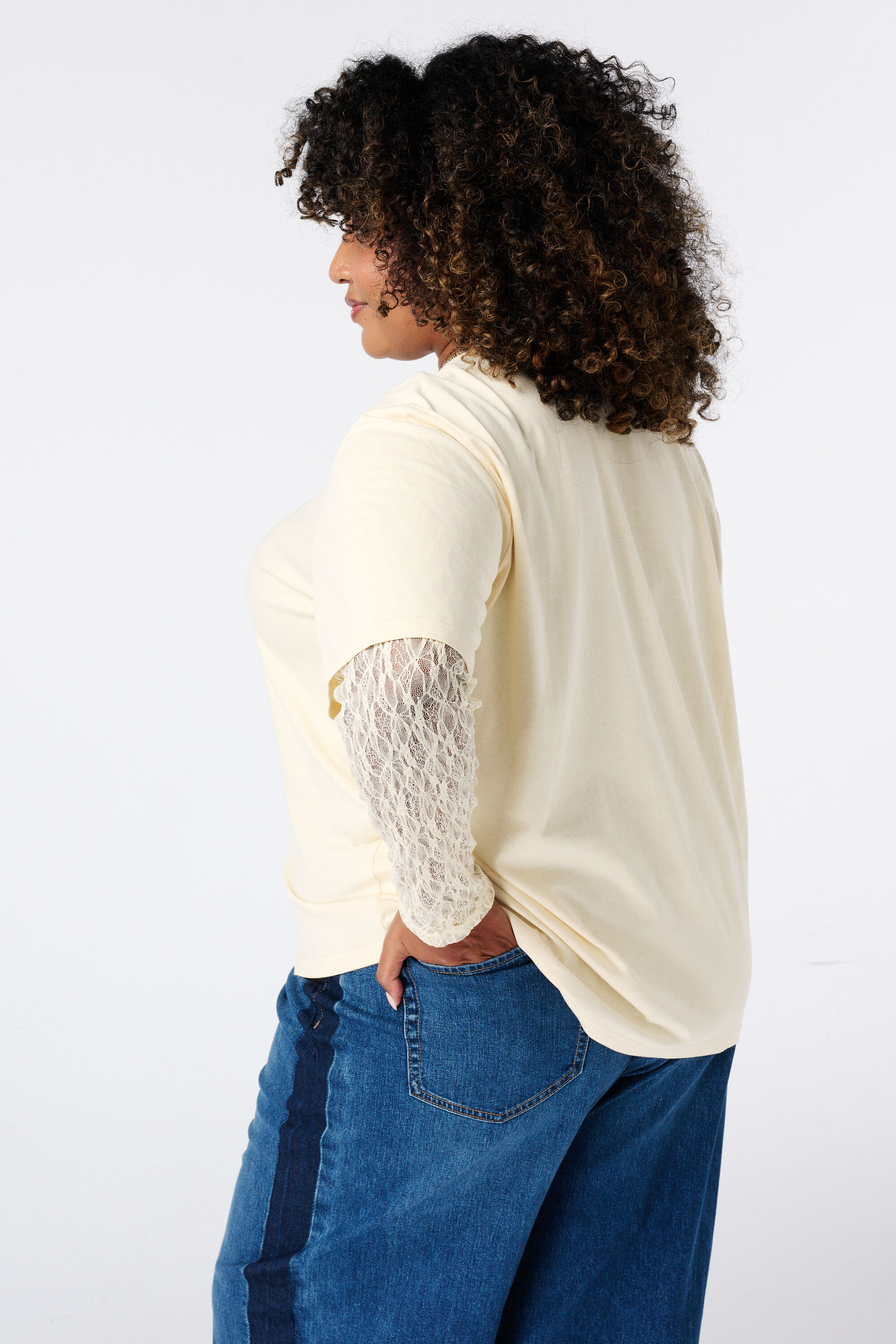 T shirt &agrave; manches en dentelle image number 3