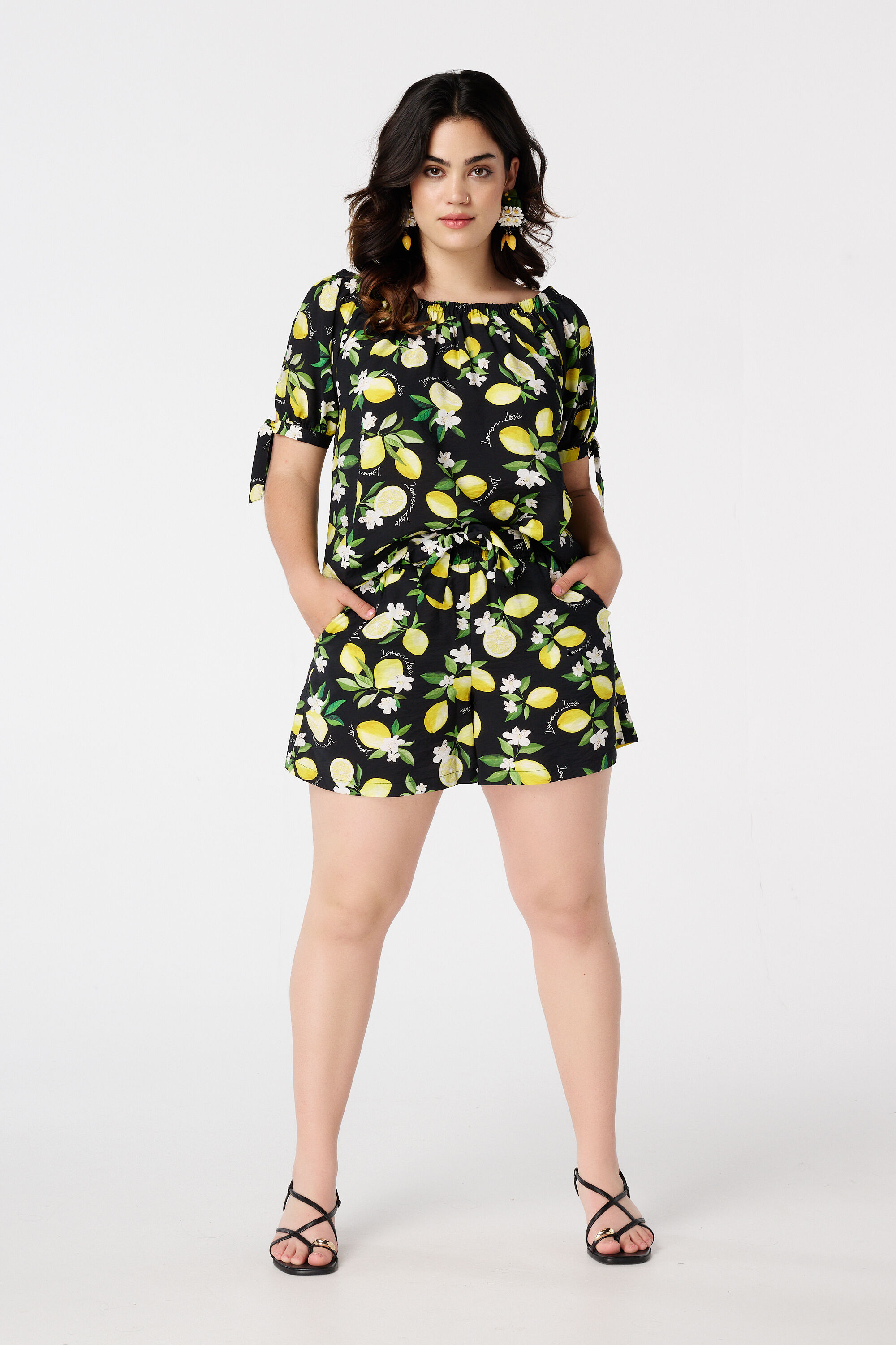 Blouse &agrave; &eacute;paules d&eacute;nud&eacute;es imprim&eacute;e image number 5