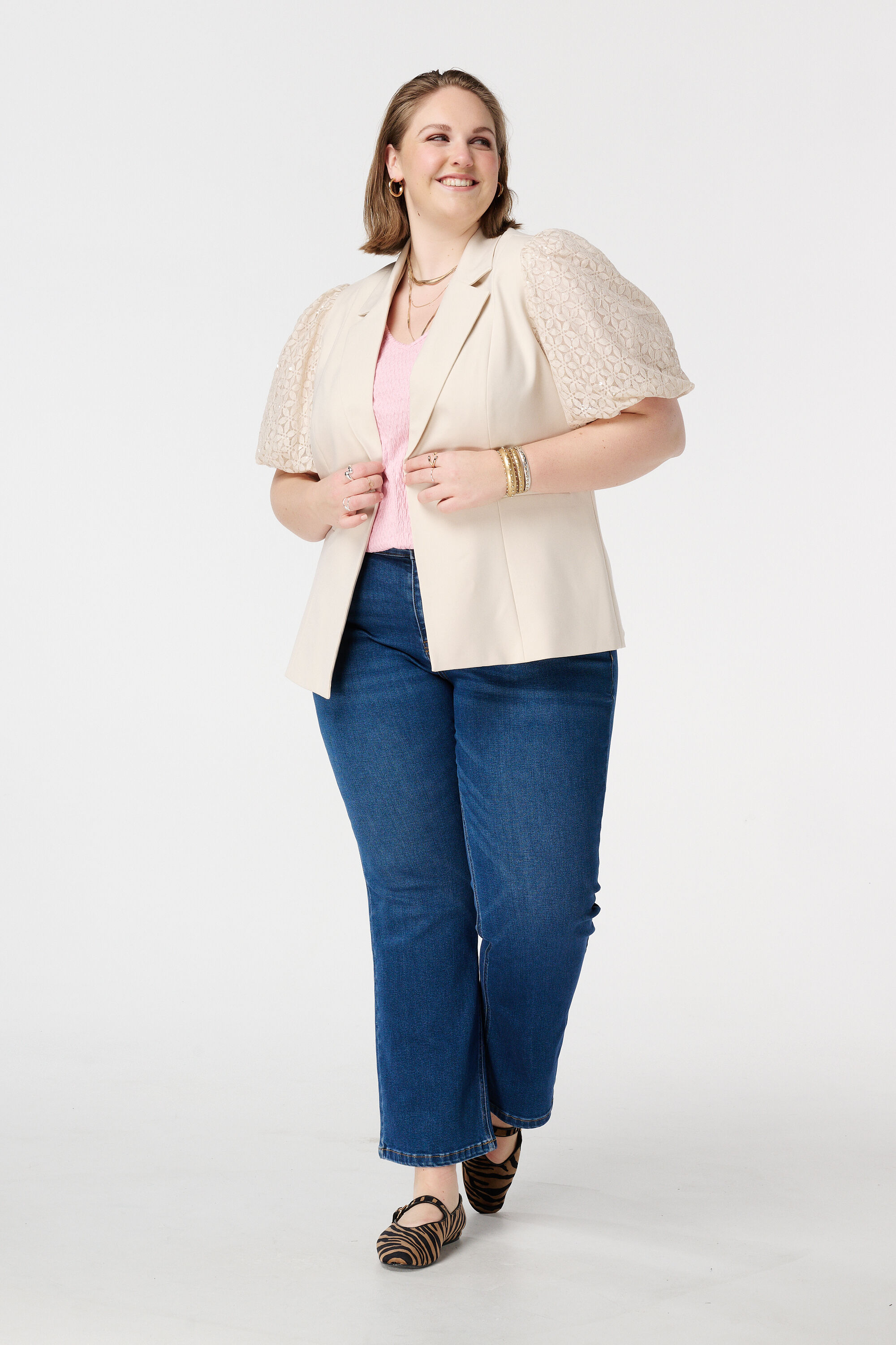 Blazer avec manches bouffantes en dentelle image number 5