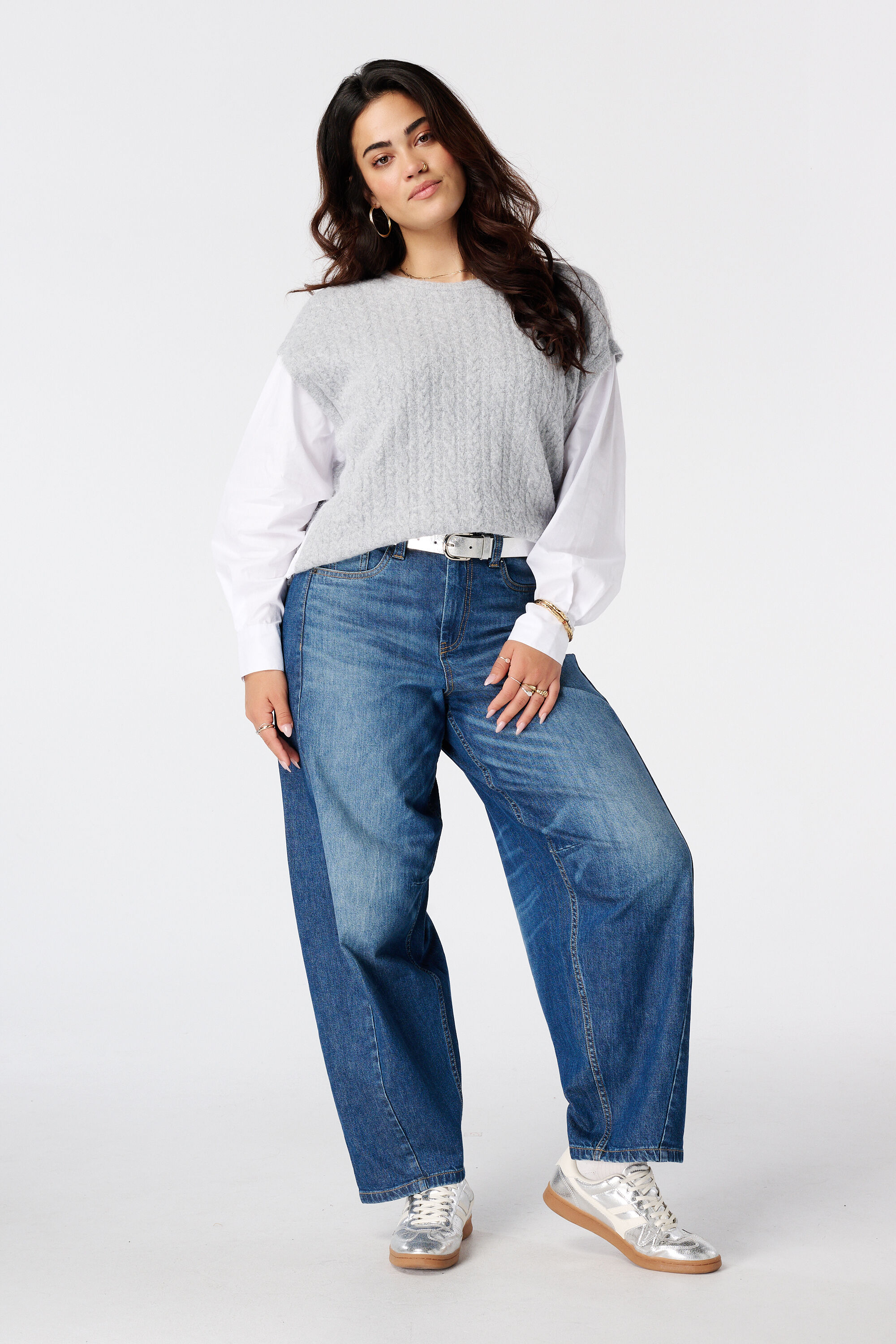Pull avec manches de blouse contrastantes image number 5