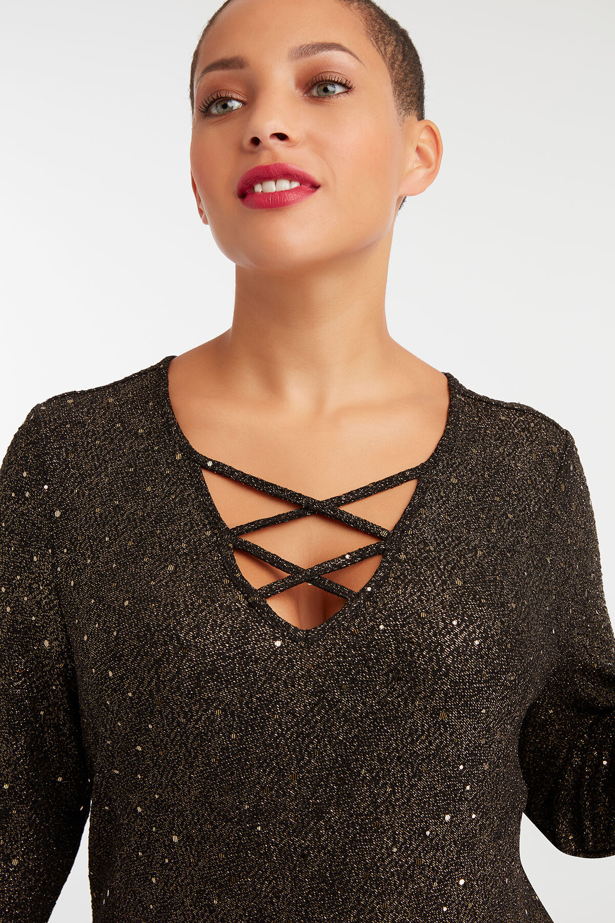 Robe de soir&eacute;e &agrave; paillettes et en lurex image number 4