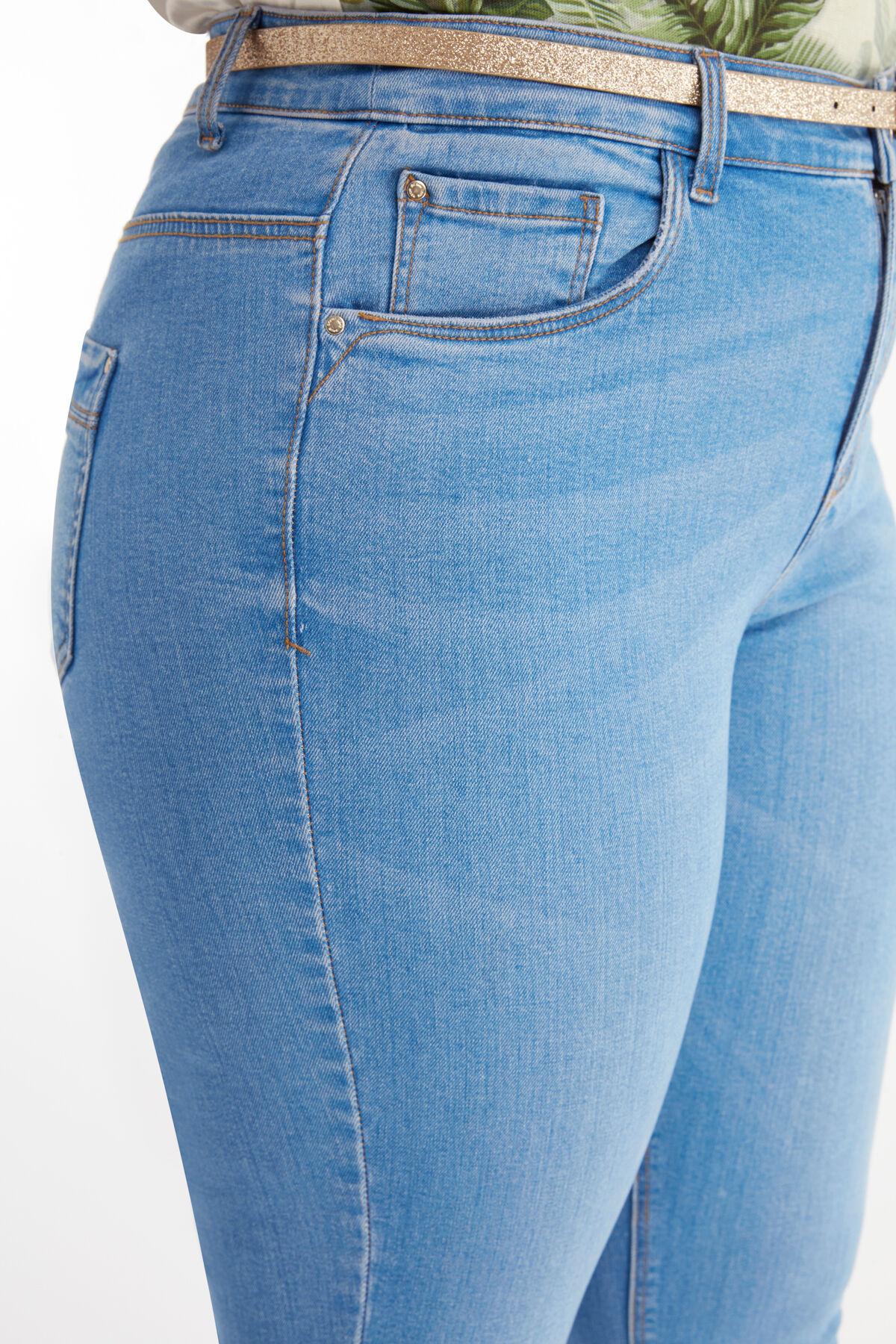 Jean avec ceinture image number 5