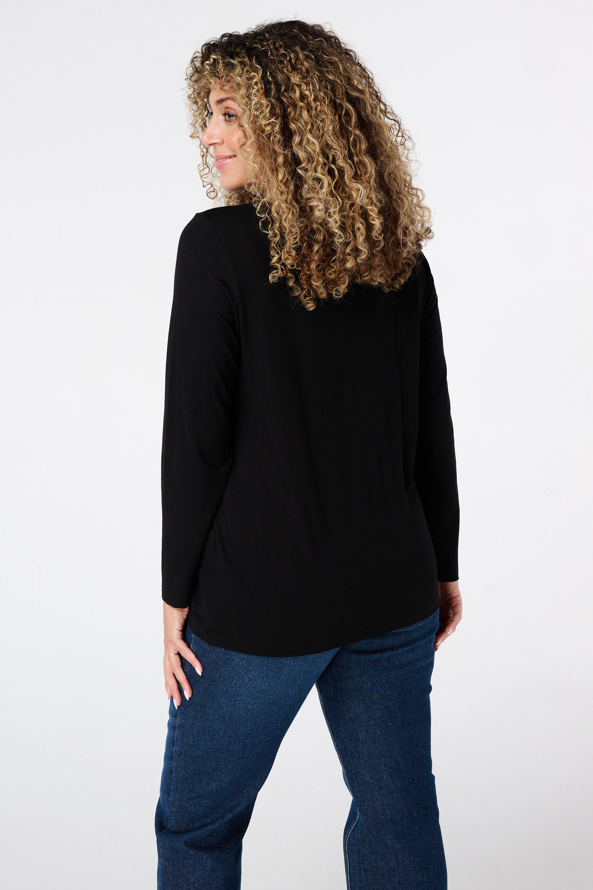 Haut &agrave; manches longues et col en V image number 3