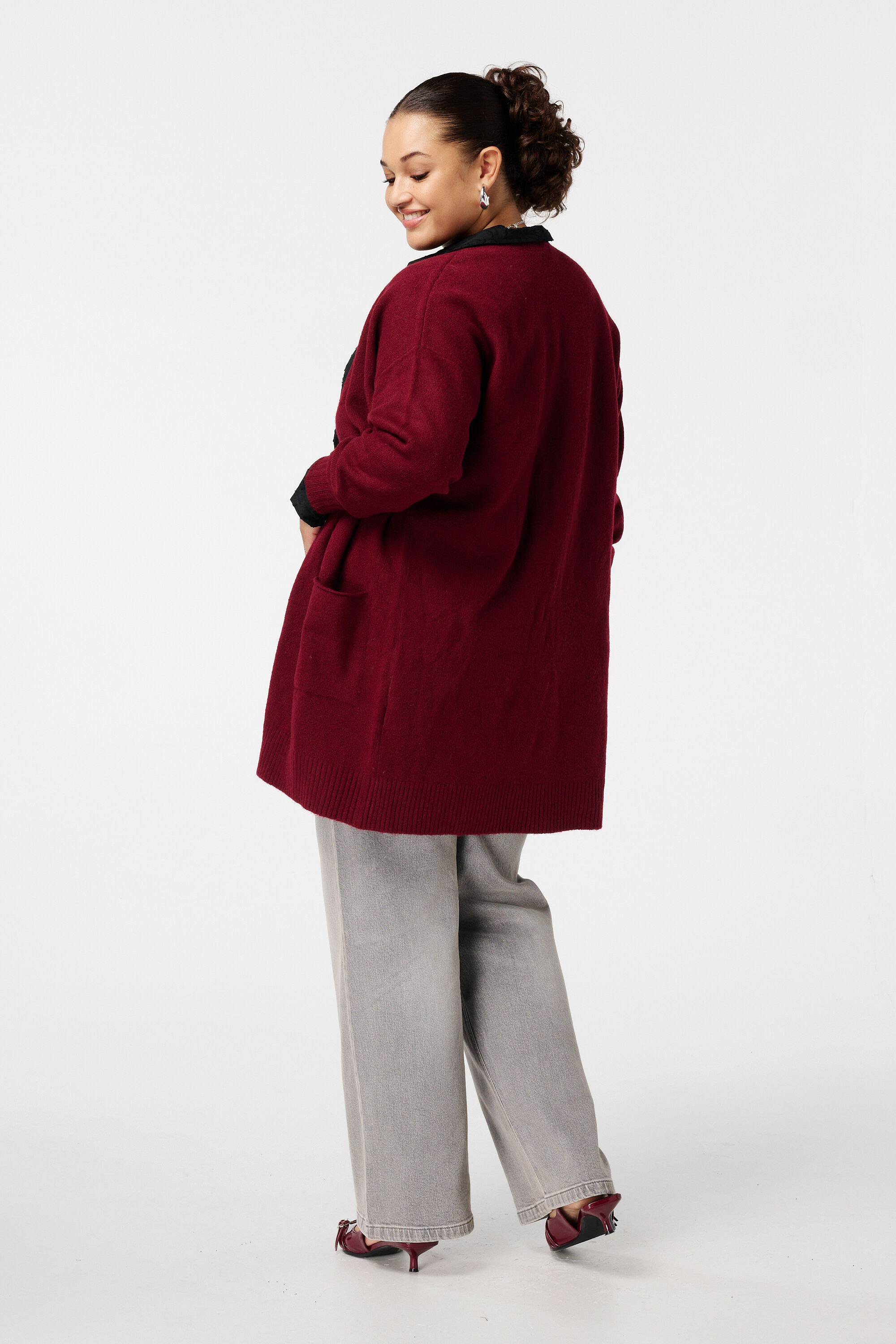 Cardigan mi-long avec poches lat&eacute;rales image number 3