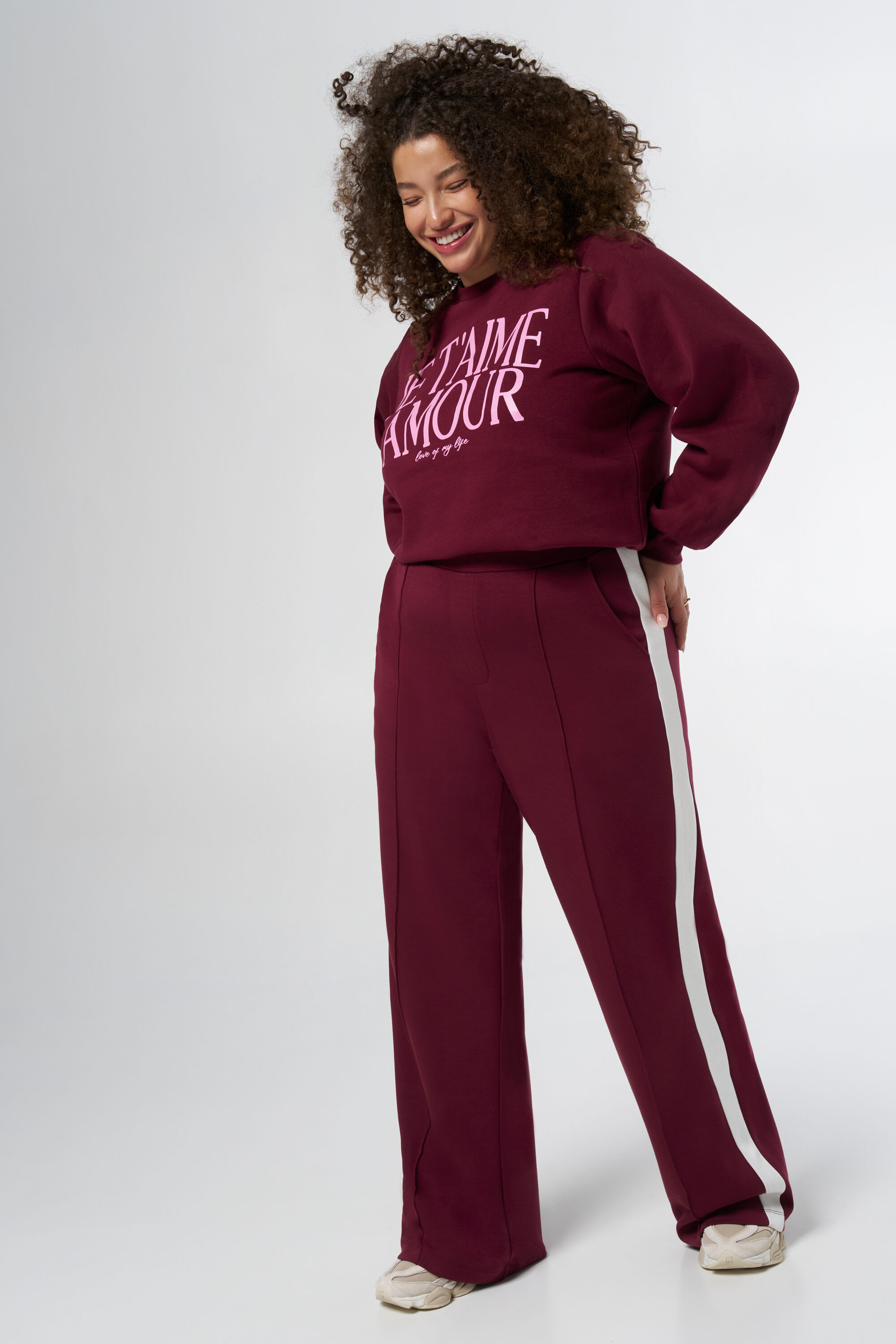 Pull avec inscription image number 5