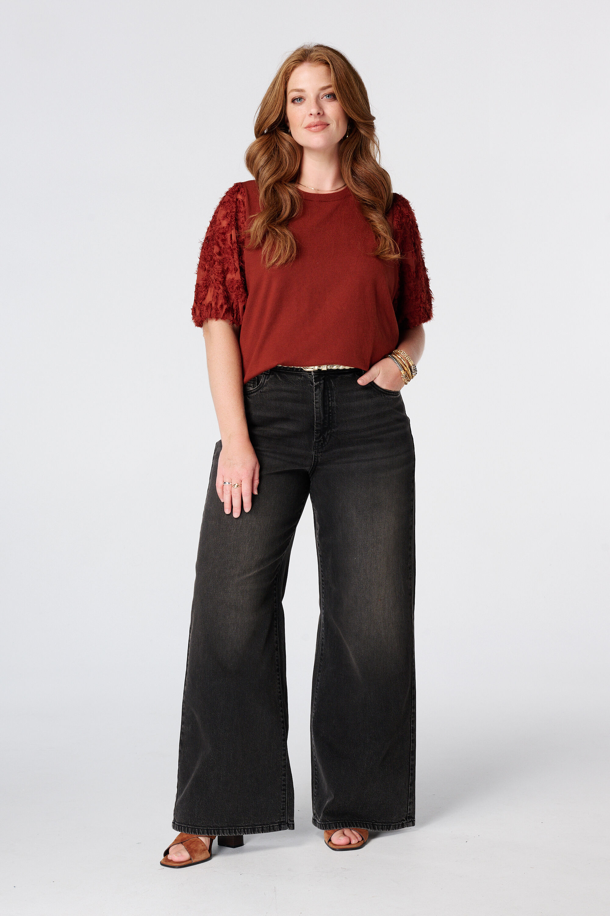 Jeans larges &agrave; taille haute