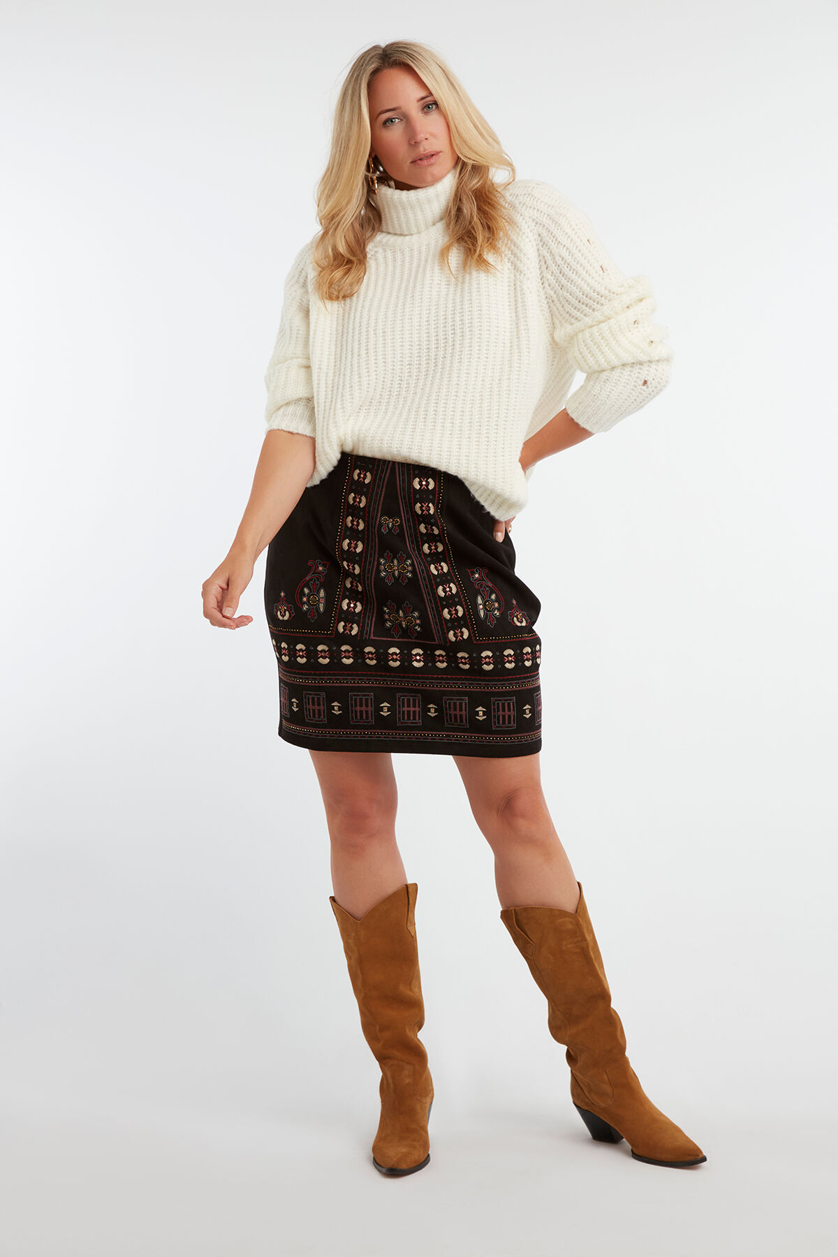 Pull en maille &eacute;pais &agrave; col roul&eacute;   image number 5