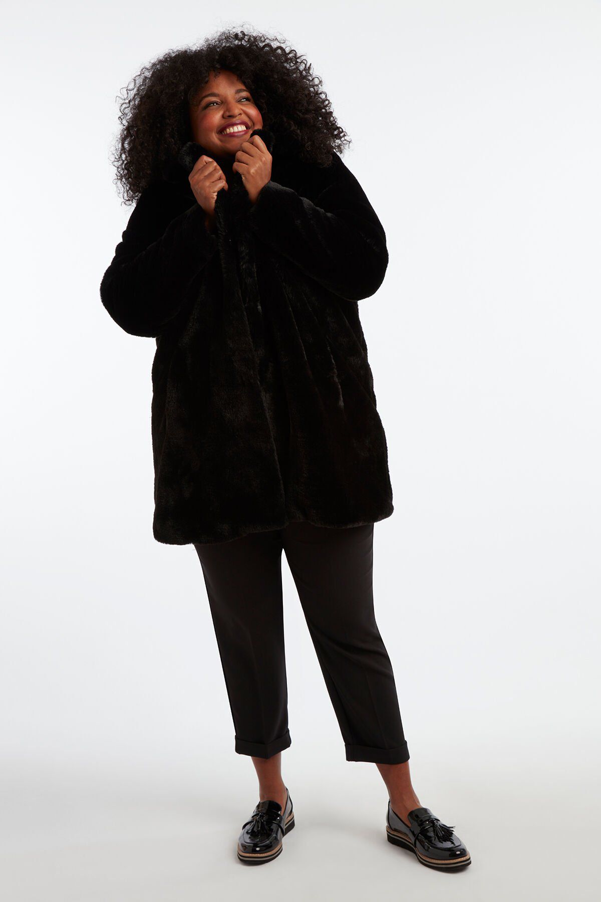 Manteau en fausse fourrure image number 5