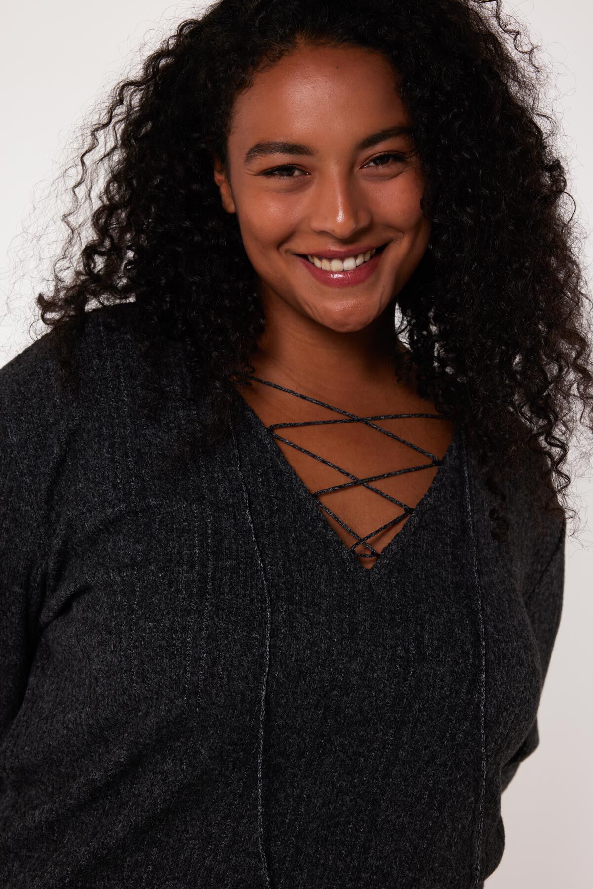 Haut coupe droite avec col en V  image number 4