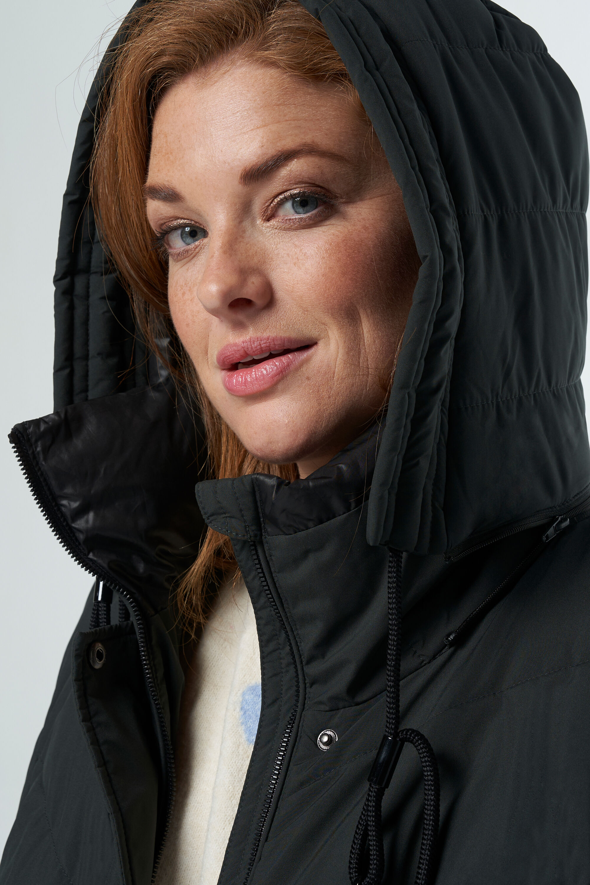 Veste matelass&eacute;e avec coutures fantaisie image number 4