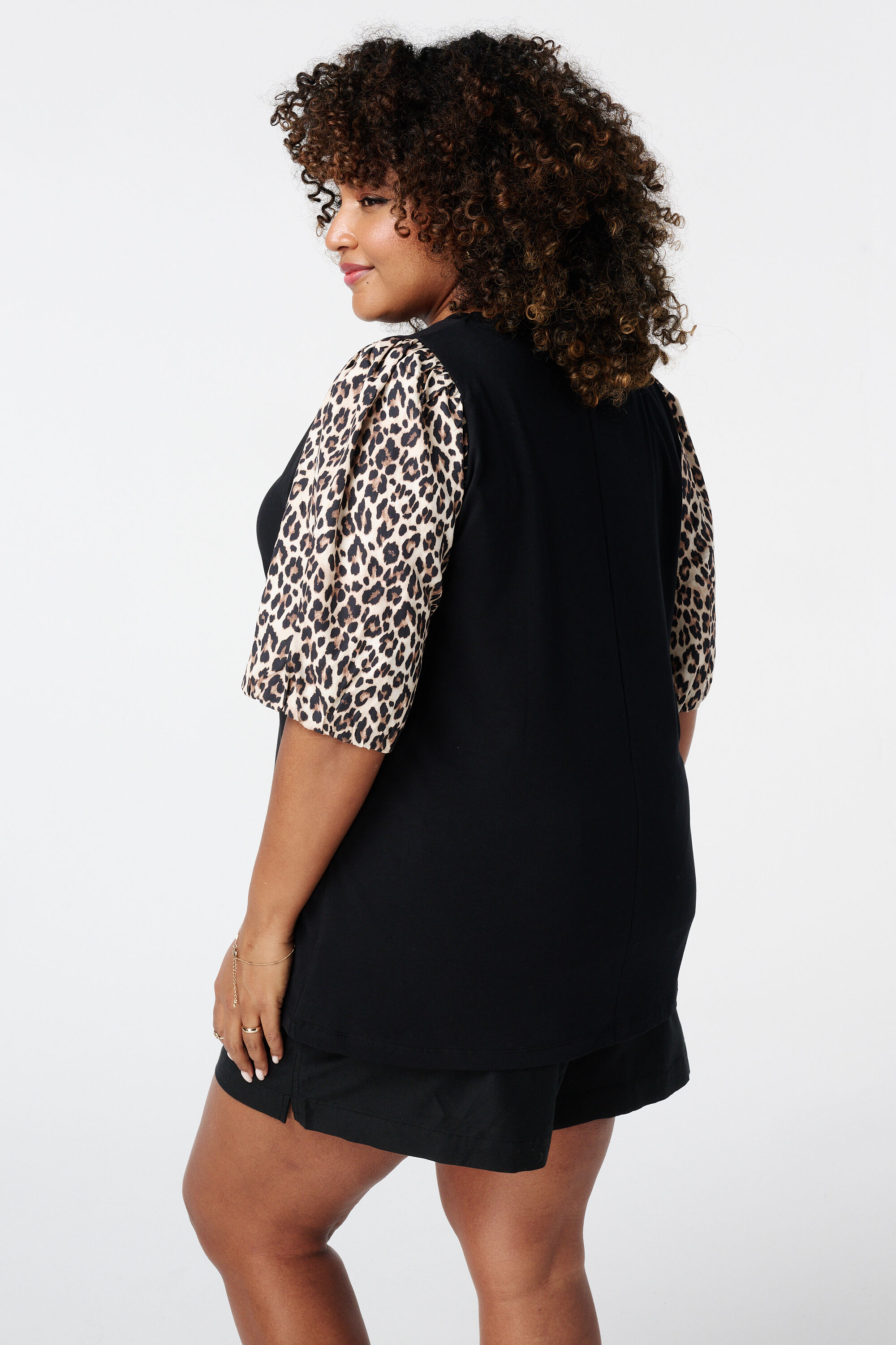 T-shirt avec manches bouffantes image number 3