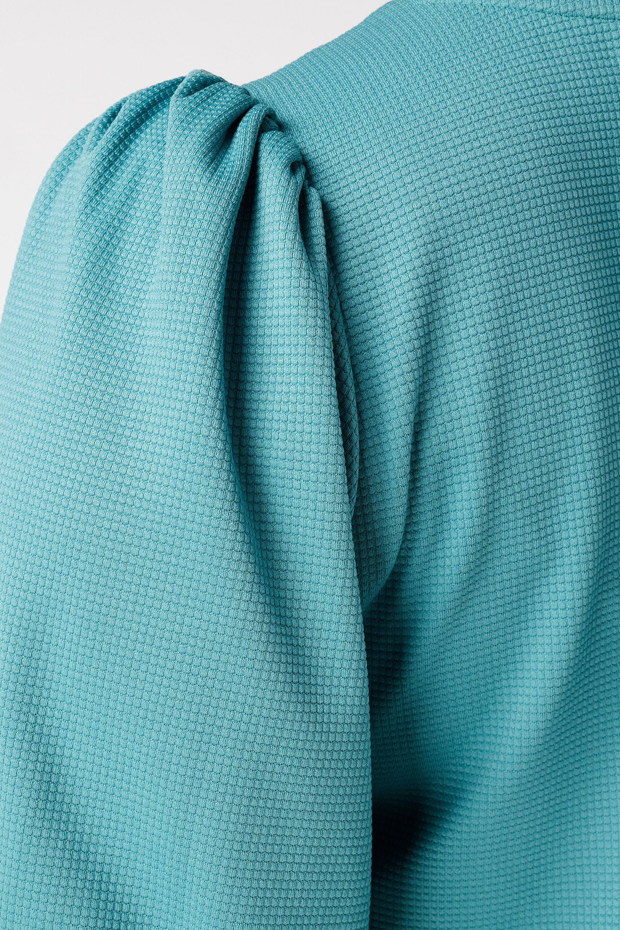 Top &agrave; manches bouffantes image number 6