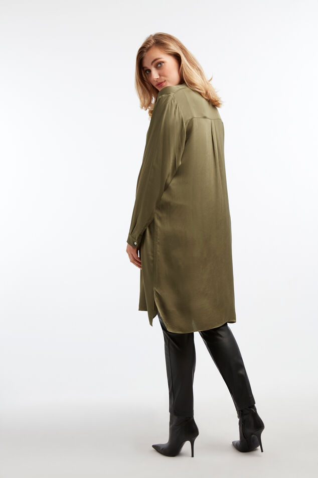 Chemisier en satin image number 4