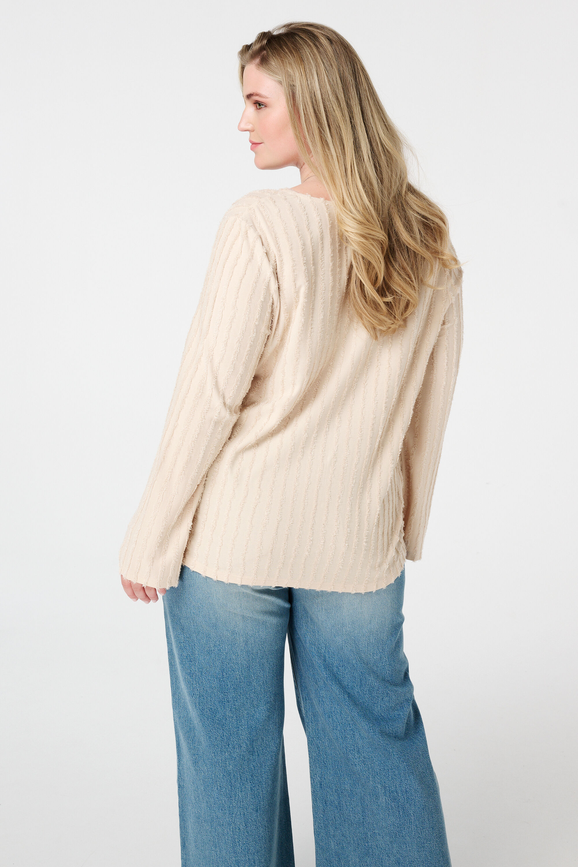 Top avec texture frang&eacute;e image number 3