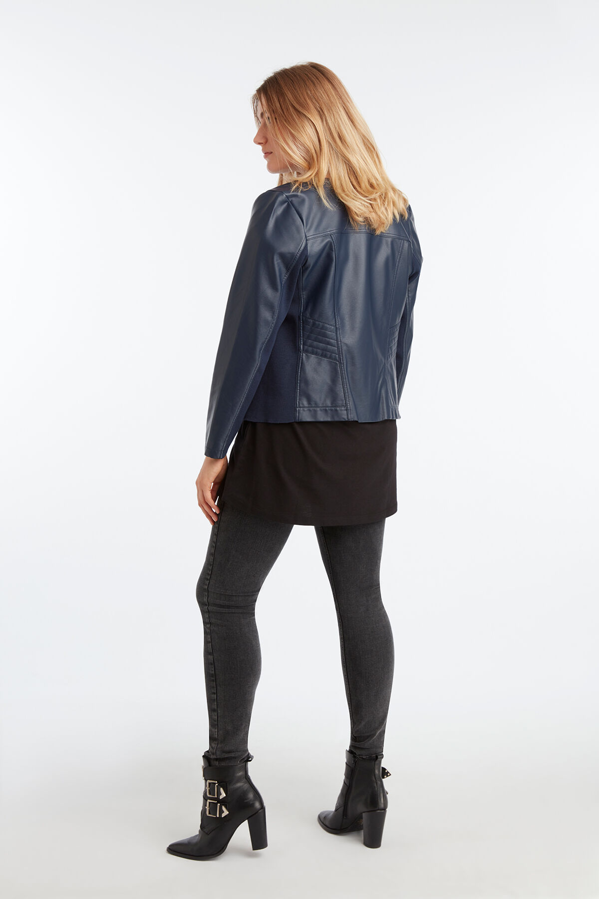 Veste en similicuir avec encolure ronde image number 4