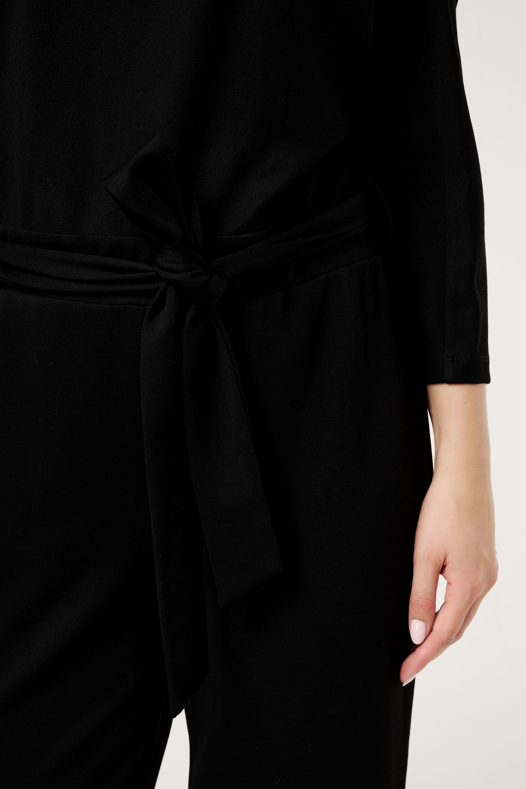 Combinaison &agrave; &eacute;paules ajour&eacute;es  image number 4