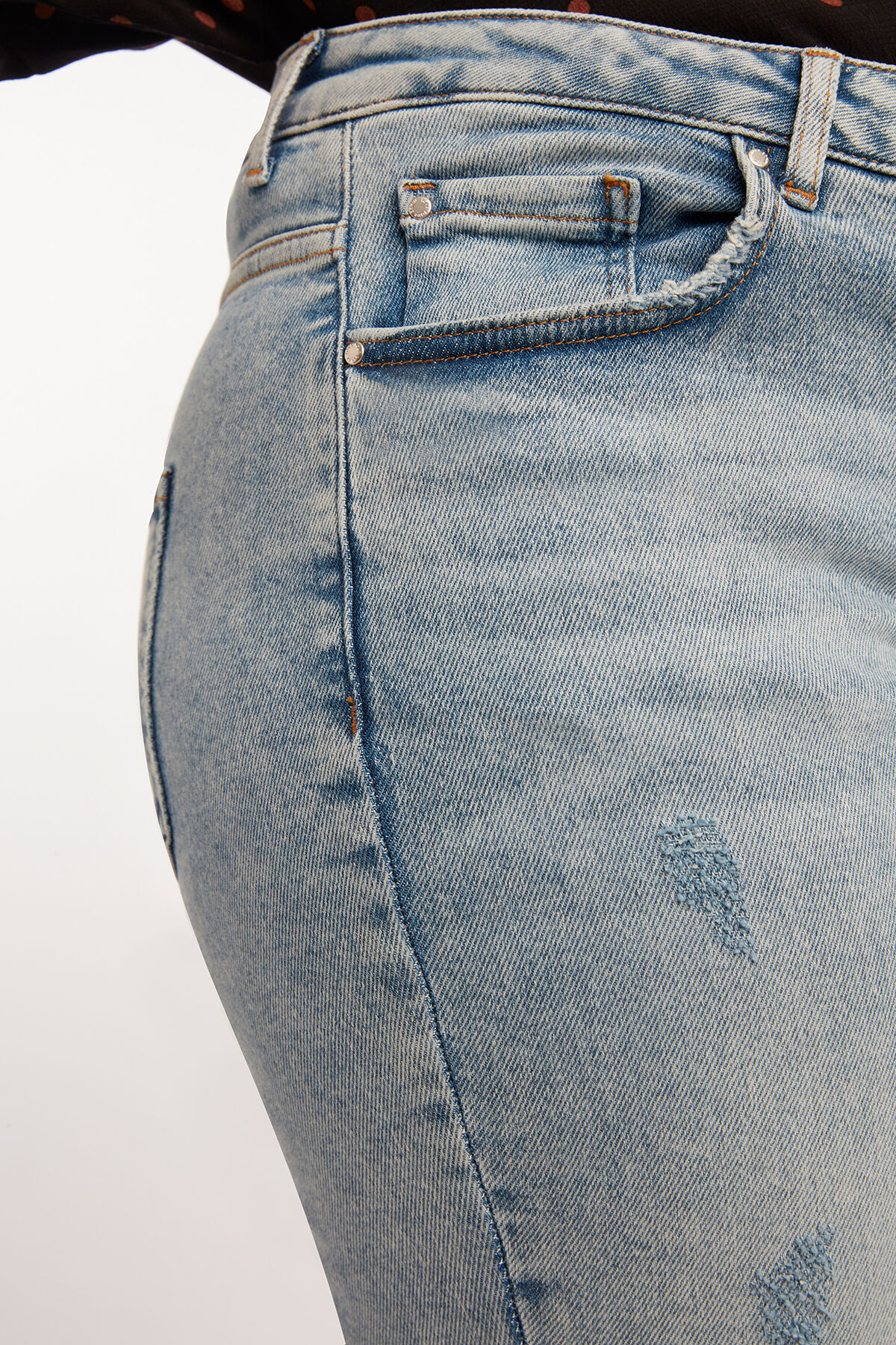 Jean coupe droite LILY image number 5