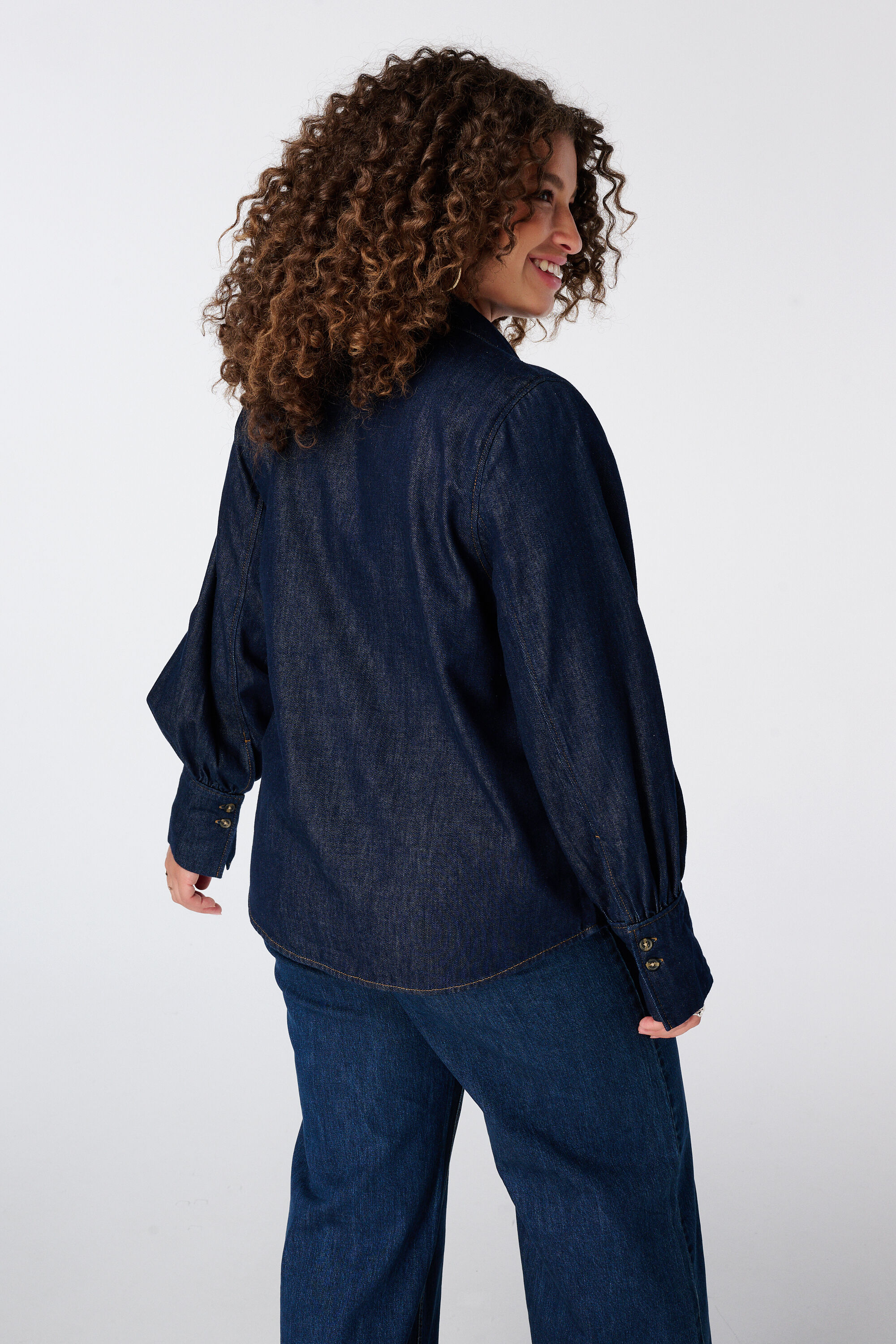 Blouse en denim avec foulard image number 3