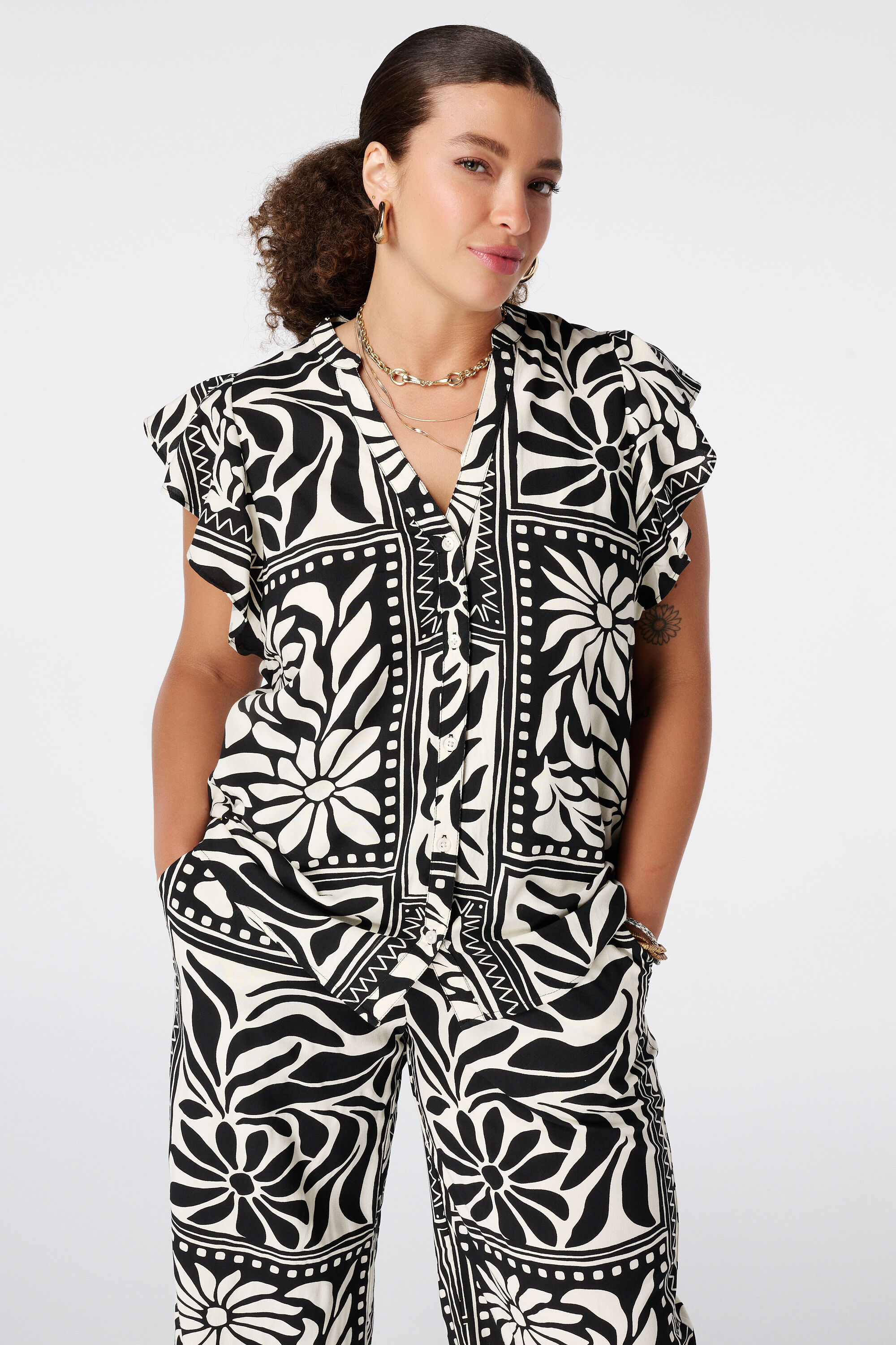 Blouse &agrave; volants image number 0