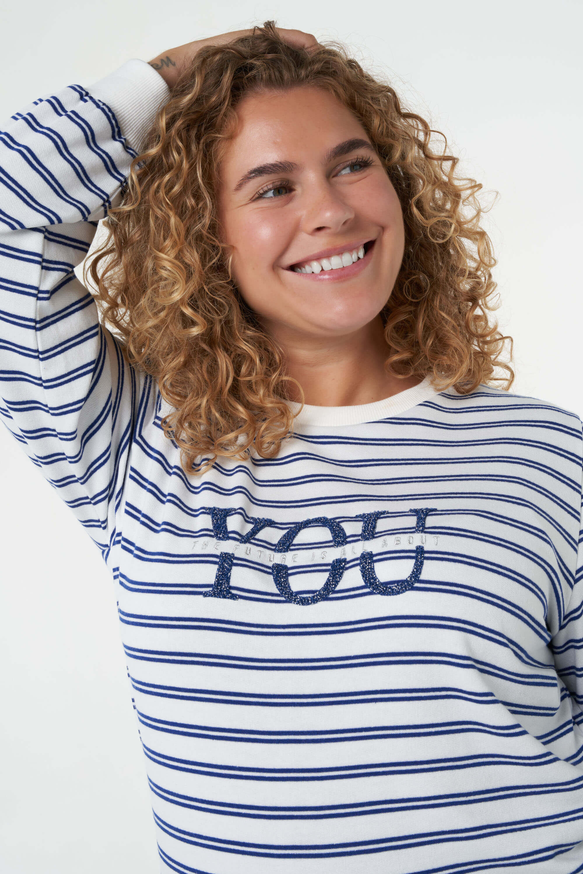 Pull &agrave; rayures image number 5