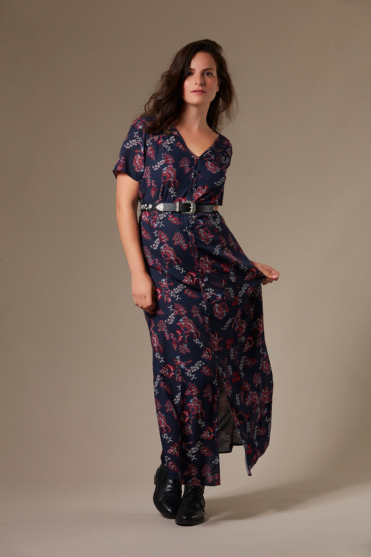 Robe &agrave; imprim&eacute; int&eacute;gral boutonn&eacute;e jusqu&rsquo;en bas image number 3