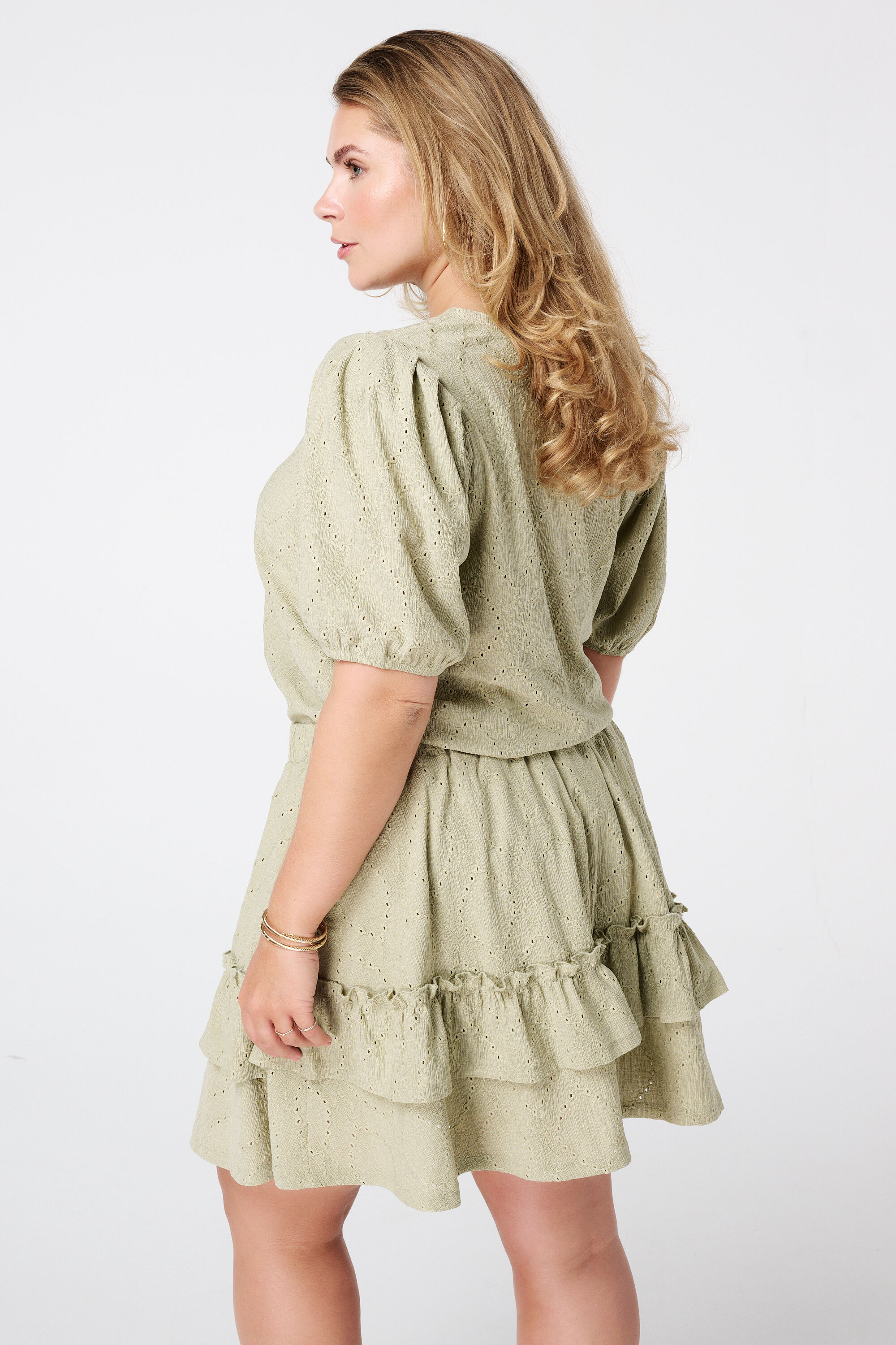 Top &agrave; effet brod&eacute; image number 1