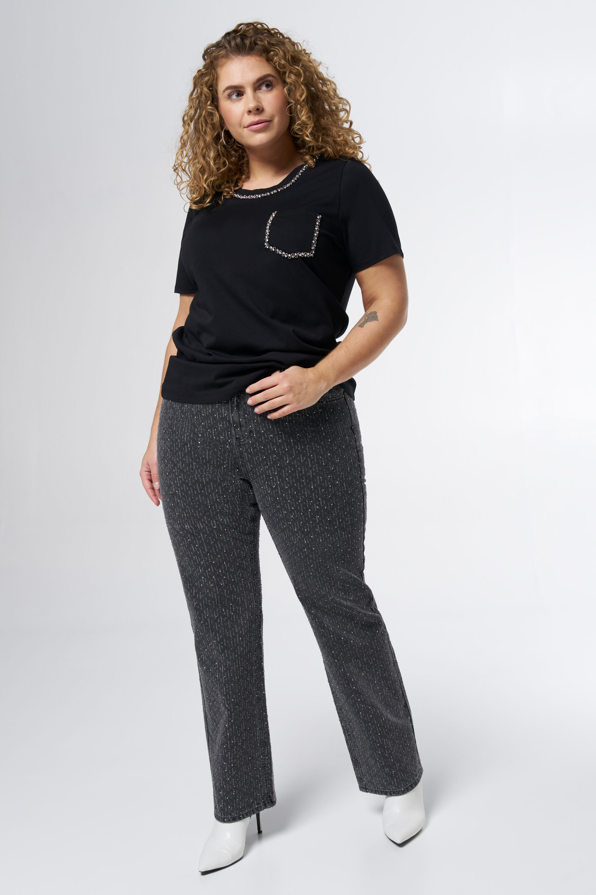 T-shirt avec perles image number 5