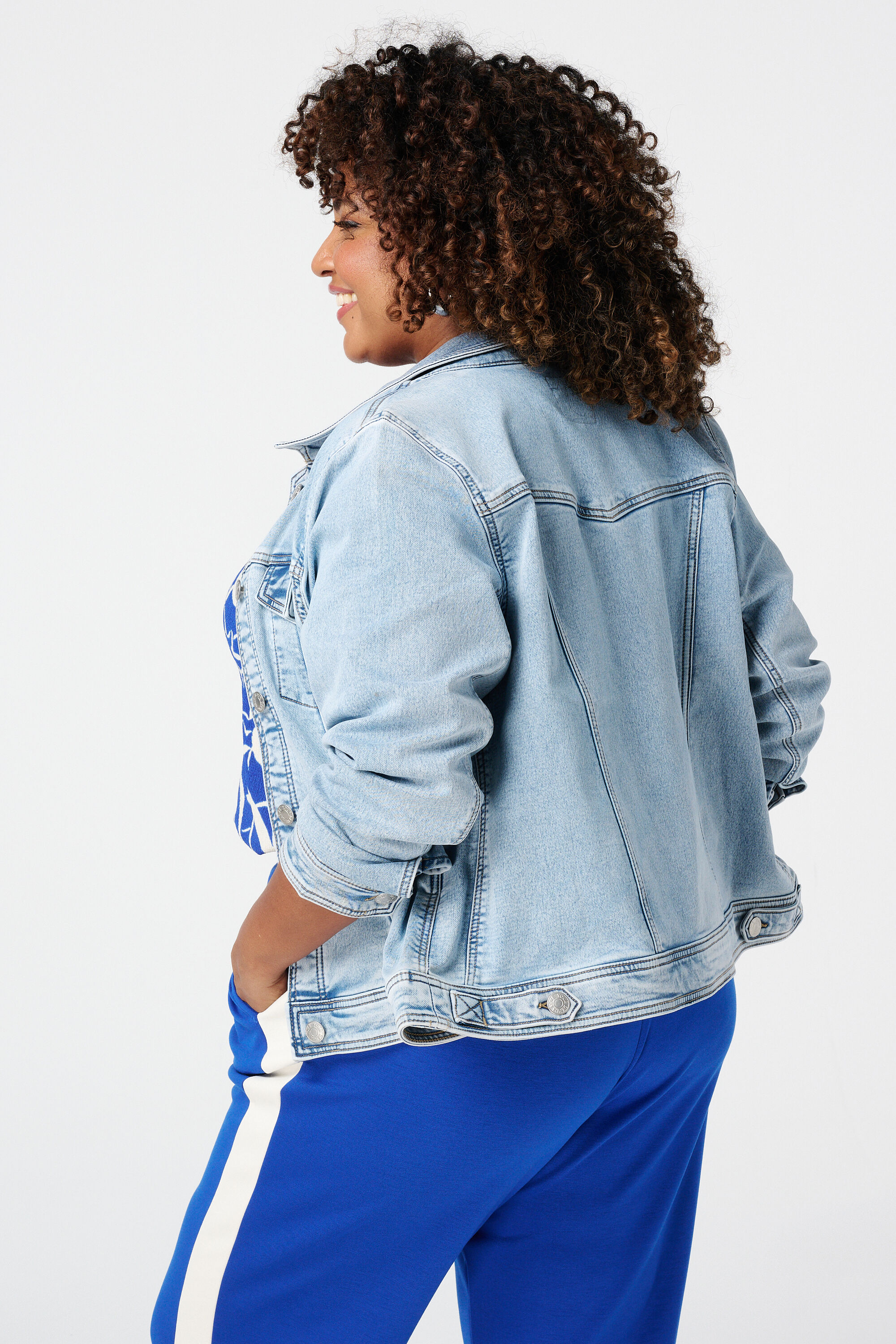 Veste en jean extensible image number 3