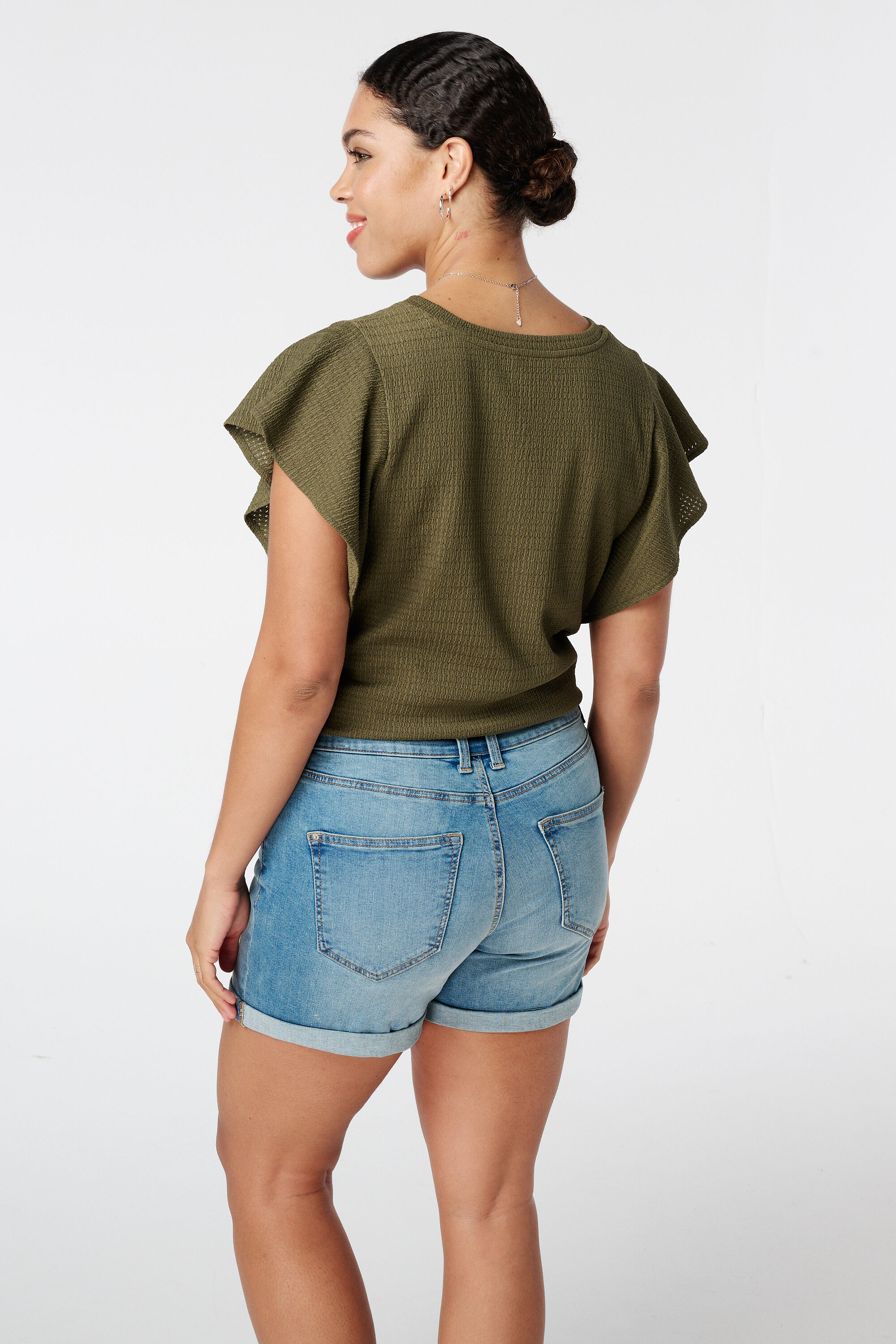 Short en jean avec tissu extensible image number 3