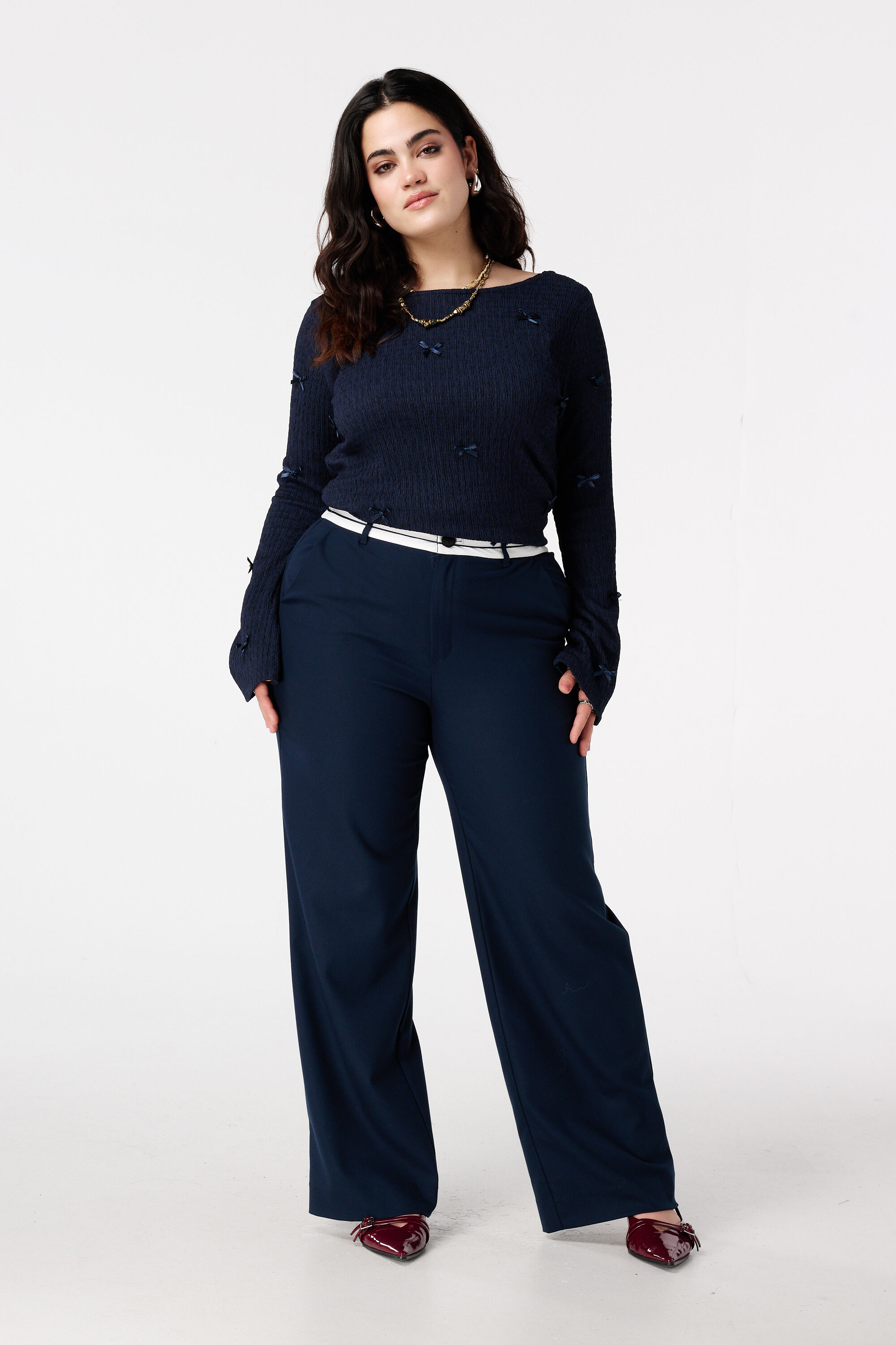 Top avec d&eacute;tails n&oelig;uds image number 5