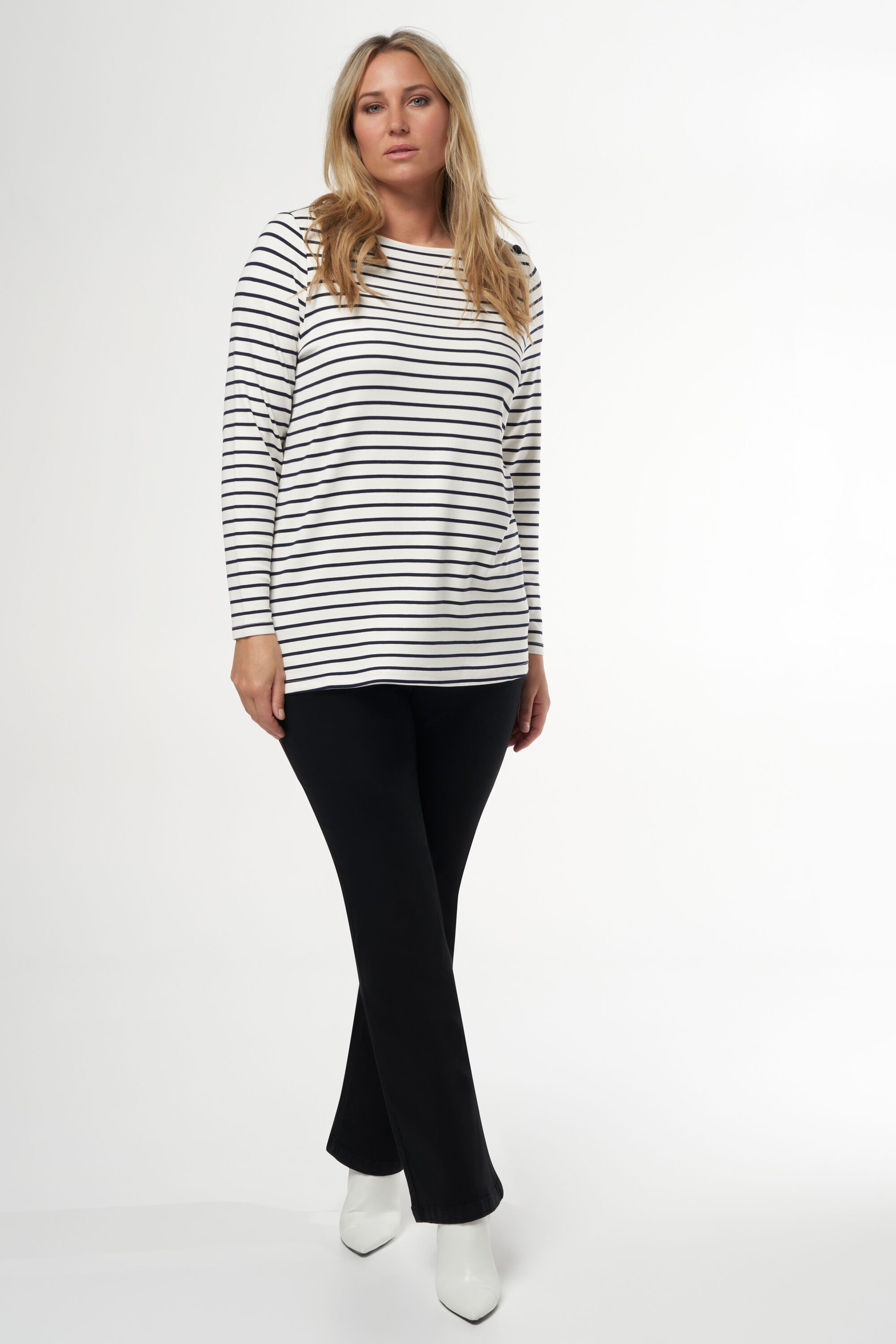 T-shirt ray&eacute; &agrave; manches longues image number 6