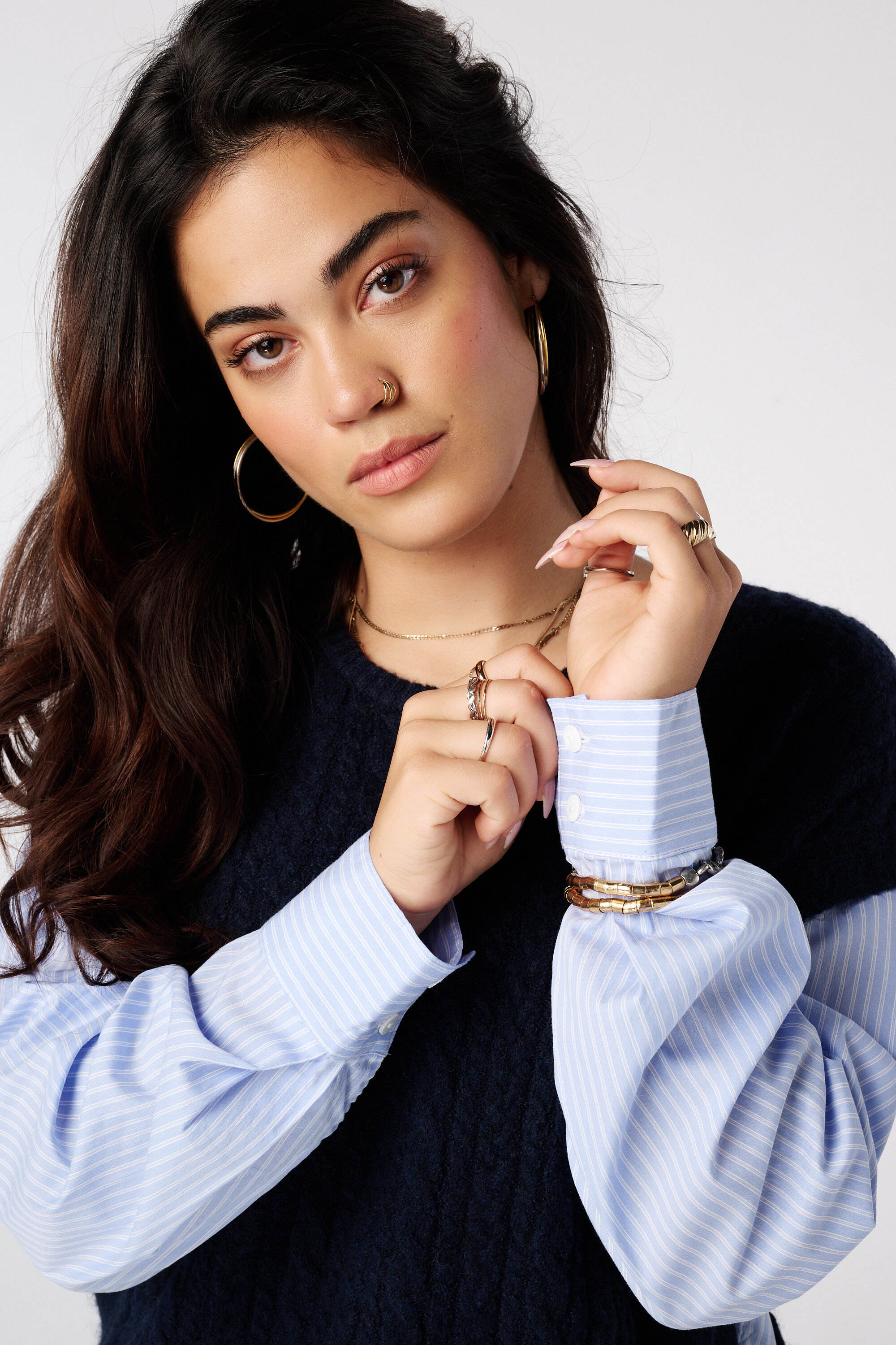 Pull avec manches de blouse contrastantes image number 4