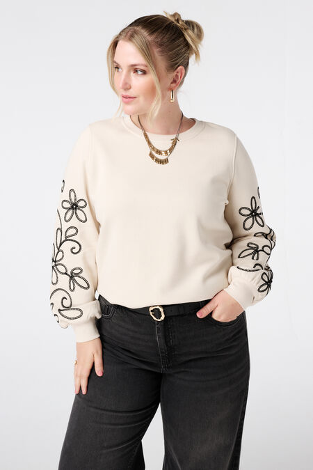 Pull avec détails brodés Pull avec détails brodés