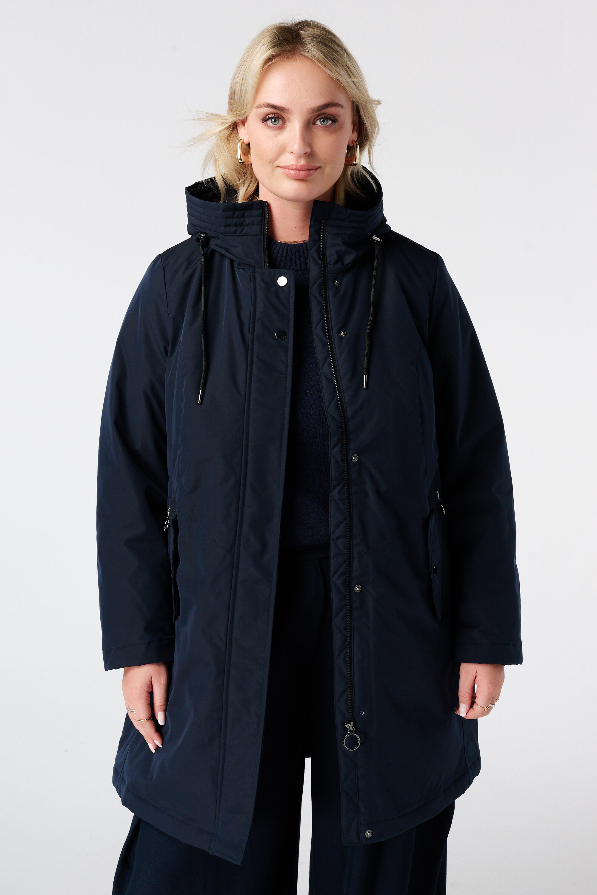 Manteau long doubl&eacute; avec capuche