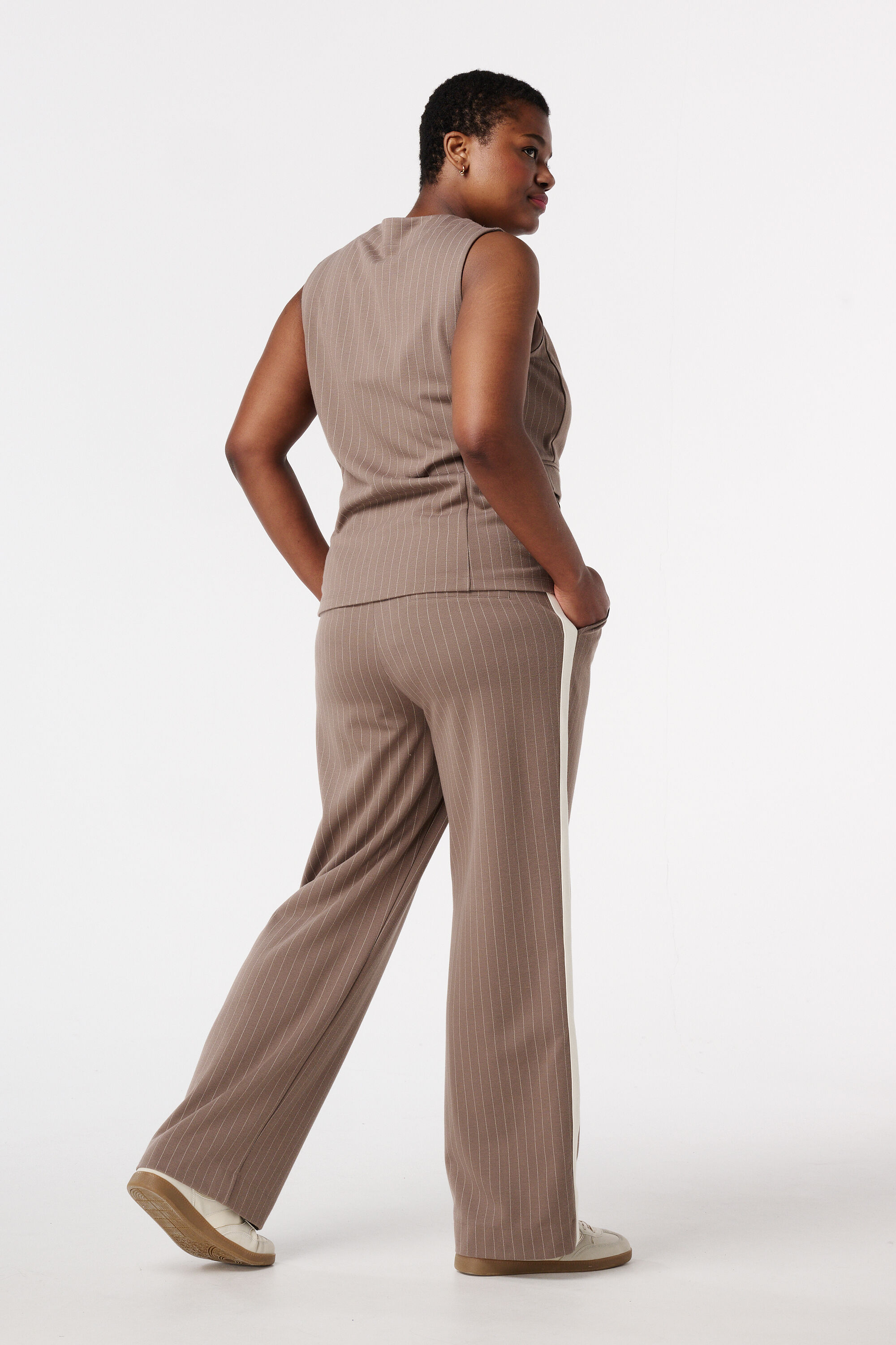 Pantalon &agrave; rayures image number 3