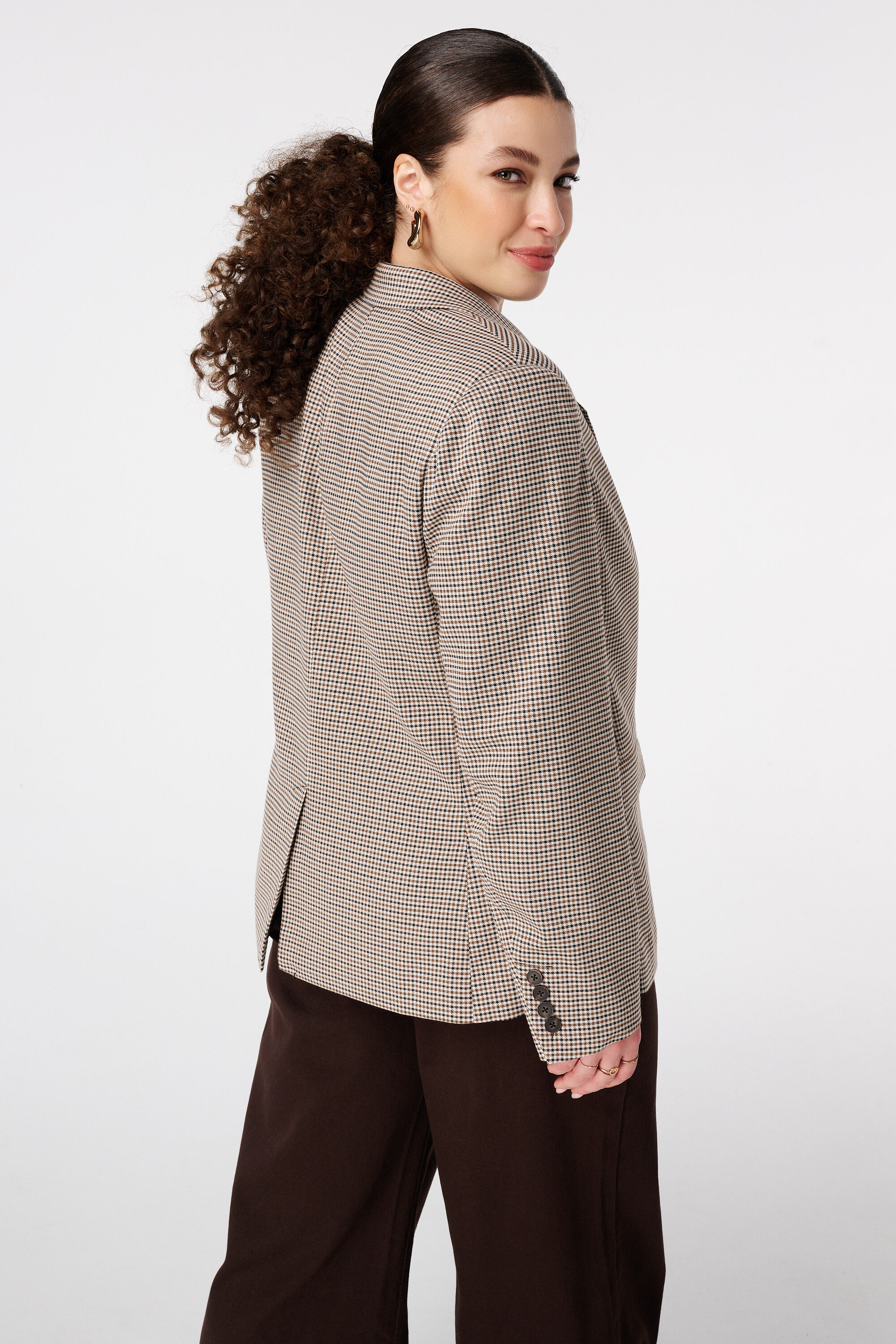 Blazer &agrave; carreaux avec fermeture &agrave; boutons image number 3