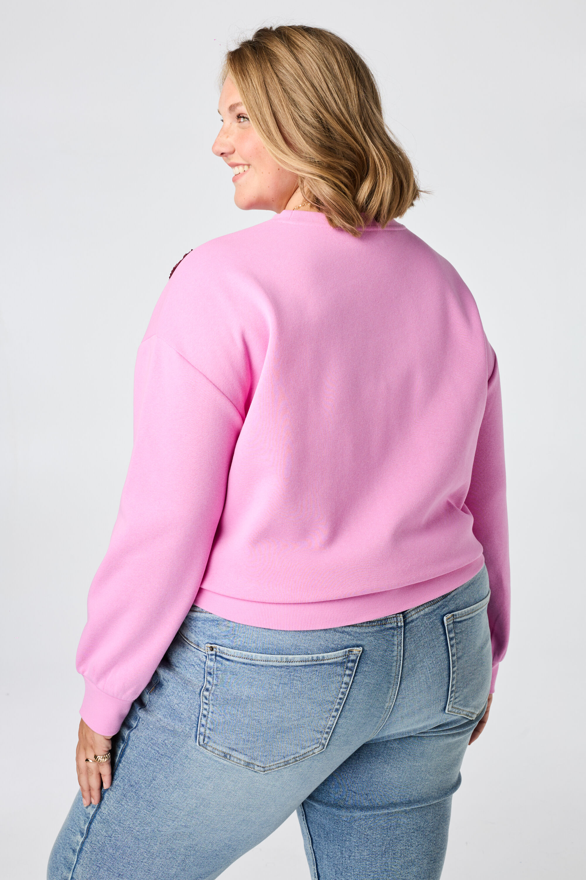 Sweat &agrave; broderie image number 3