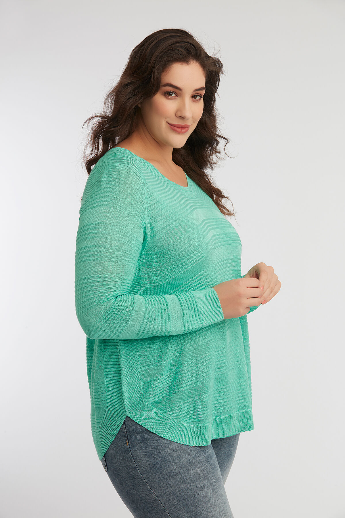 Pull-over fin avec motifs c&ocirc;tel&eacute;s image number 3